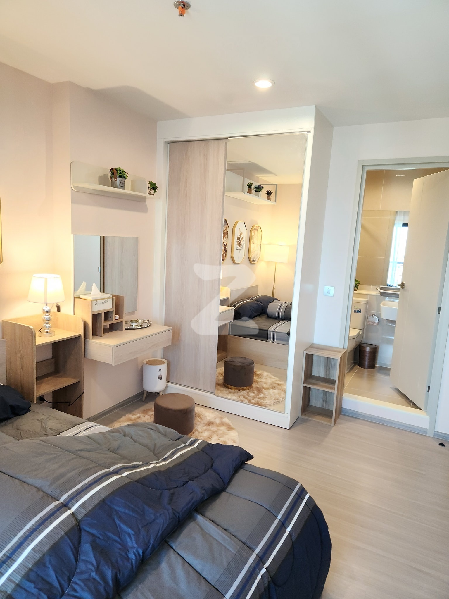 FOR RENT Aspire Erawan Prime  !!! 0 Meter BTS Erawan  Rent 17,000 bath / month                           : เจ้าของให้เช่าเอง (งดรับนายหน้า)