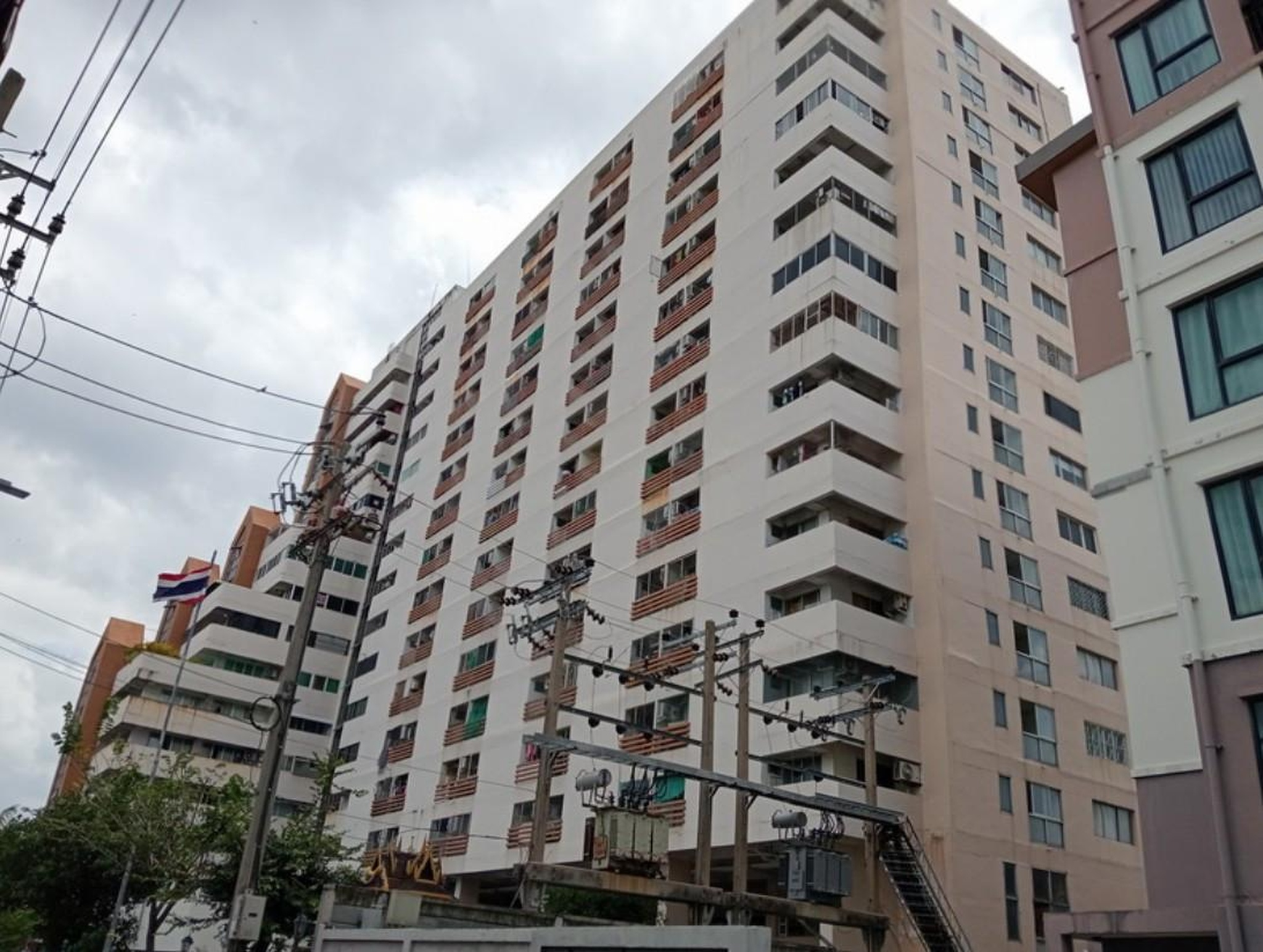 ทรัพย์สถาบันโดย GHB คอนโดใกล้ MRT กระทรวงสาธารณสุข ธารฟ้า เรสซิเด้นท์ (Thanfa Residence)