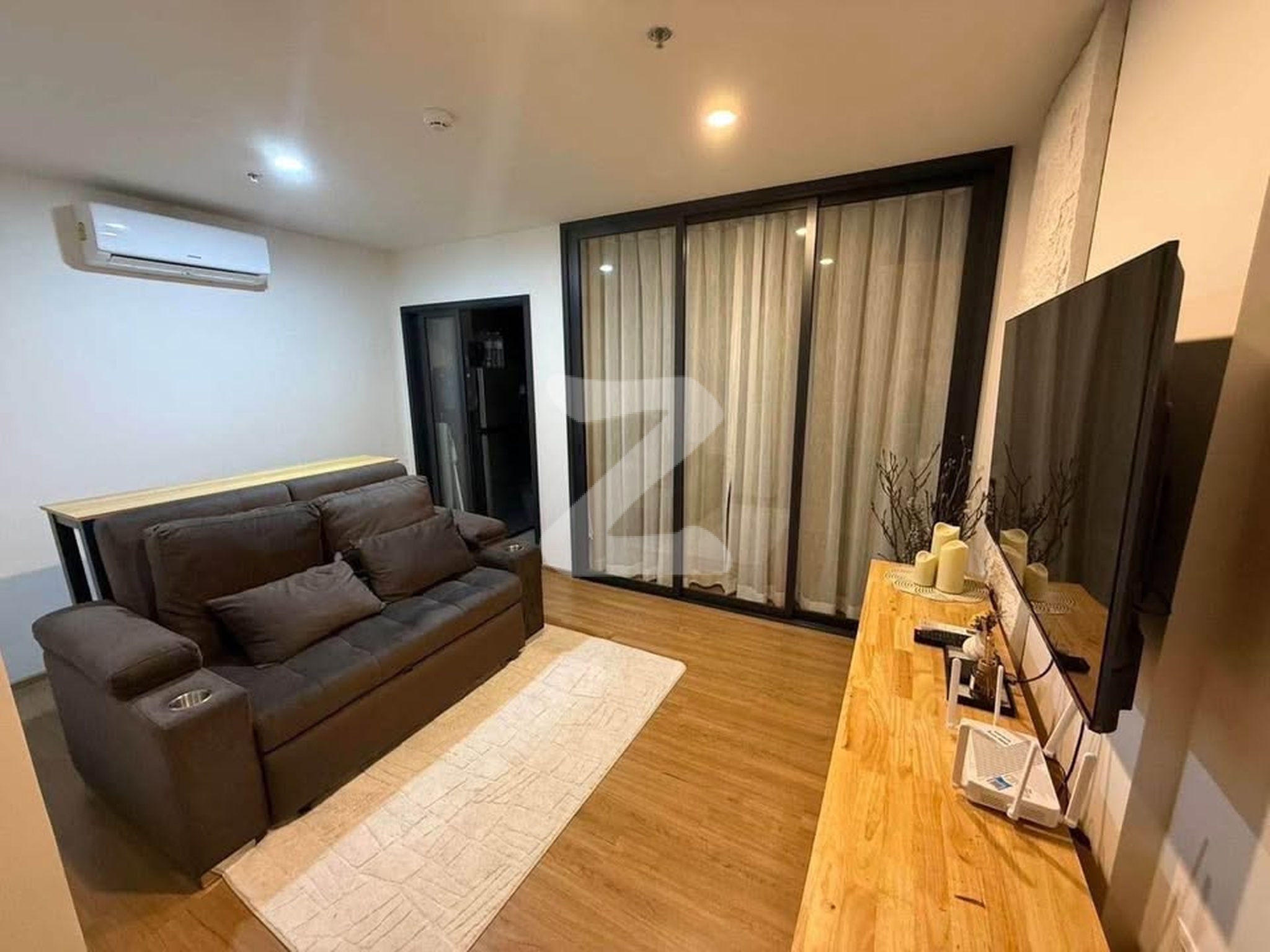The Line Vibe (Owner Post) 📍 BTS Ha Yaek Ladprao 300 m. | MRT Phahon Yothin 700 m. 🛏️ 37 sq.m. | 21st floor | South-facing city view : เจ้าของให้เช่าเอง (งดรับนายหน้า)