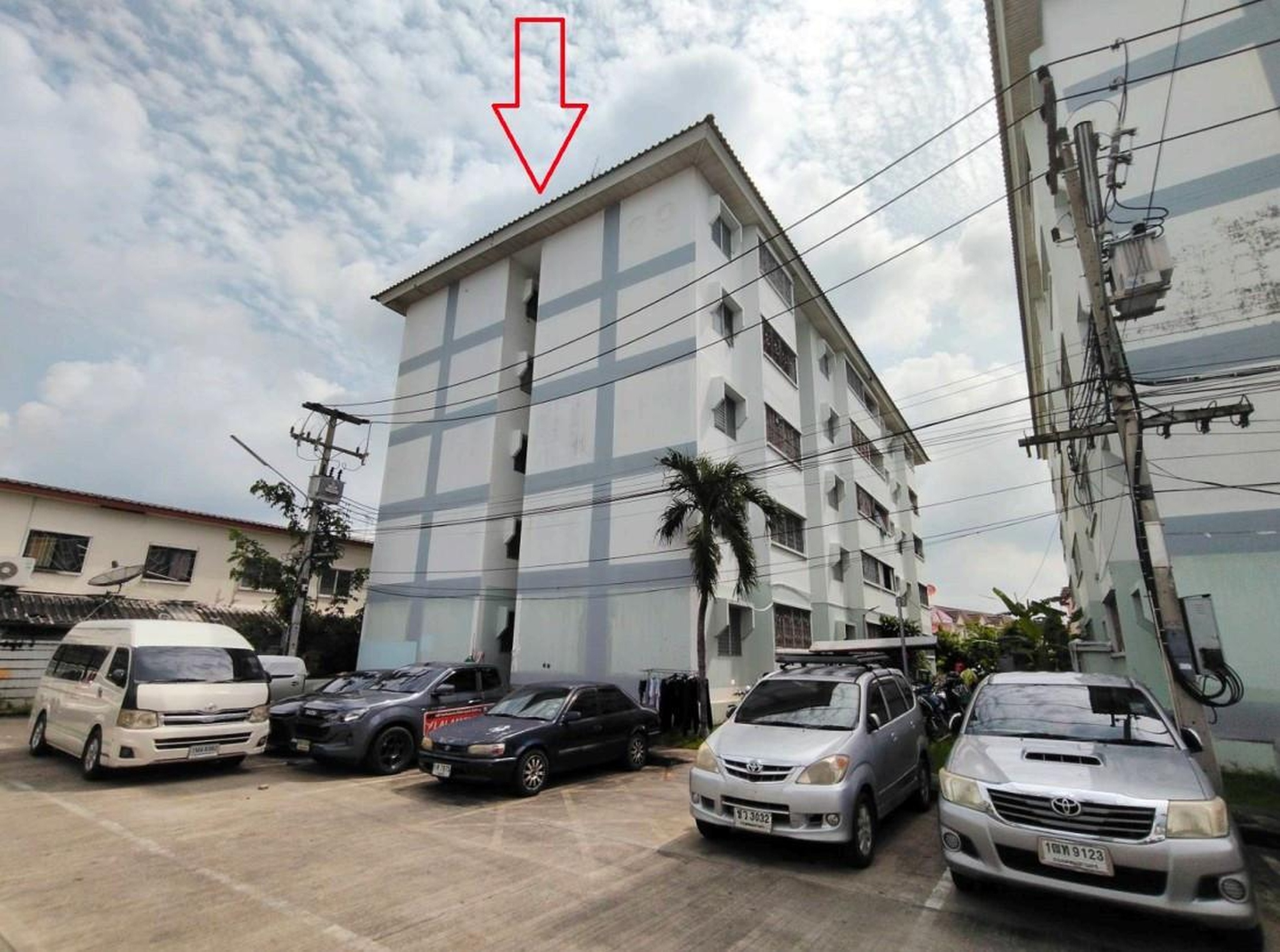 ทรัพย์สถาบันโดย GHB คอนโด บ้านเอื้ออาทร เสมาฟ้าคราม 2 (Baan Ua-Athorn Sema Fa-Cram 2)