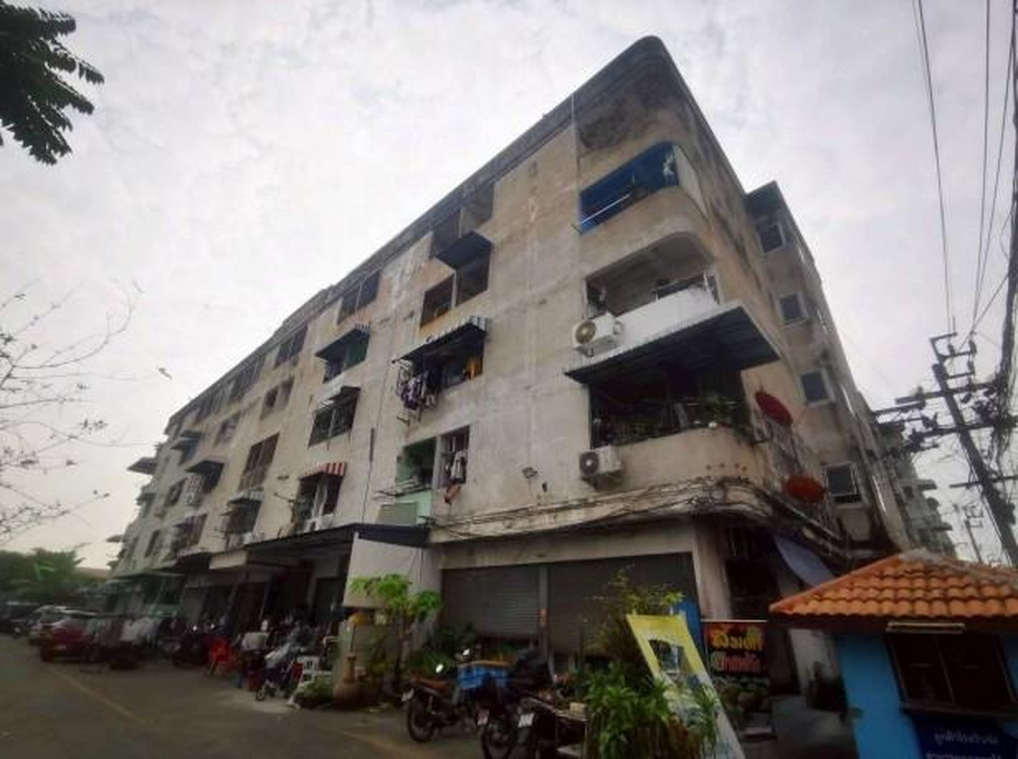 ทรัพย์สถาบันโดย GHB คอนโด เจริญดี คอนโดทาวน์ 2 (Charoendee Condotown 2)