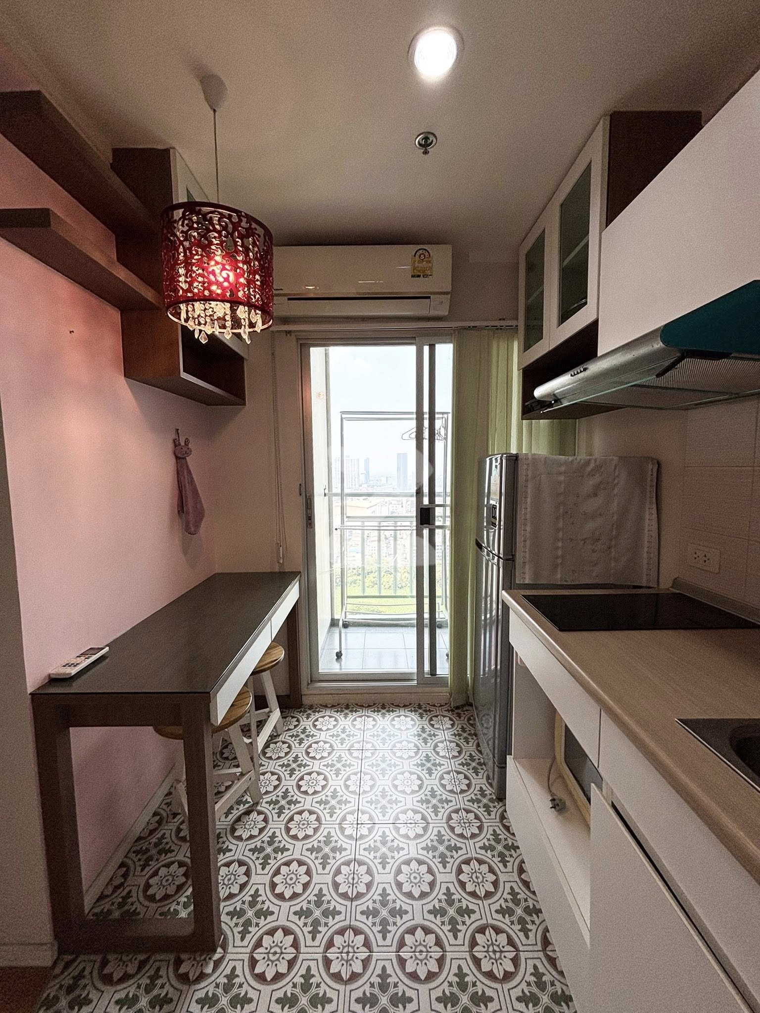 ++ Owner’s post ++ 📌 Ready to move in !!! #ยินดีต้อนรับเอเจ้นท์ทุกท่านครับ Condo for rent >> ให้เช่า ห้องบิวท์อินชั้นสูง แต่งสวย : เจ้าของให้เช่าเอง (งดรับนายหน้า)