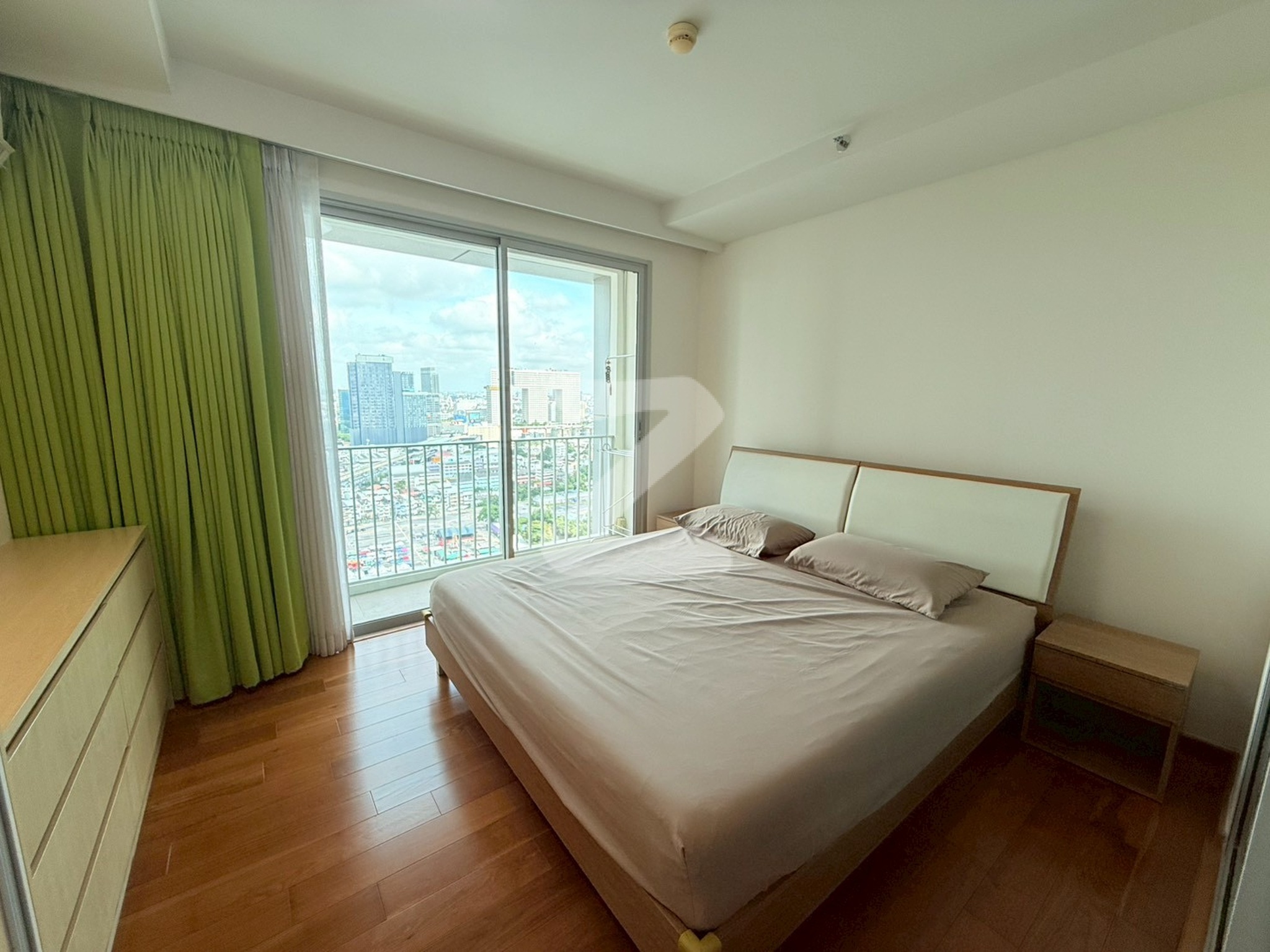 **** ลดพิเศษ จาก 23,000 -> เหลือเพียง 20,000 เท่านั้น The Line พหลโยธิน พาร์ค (ตรงข้าม central ลาดพร้าว) < owner post ยินดีรับ agent > : เจ้าของให้เช่าเอง (งดรับนายหน้า)
