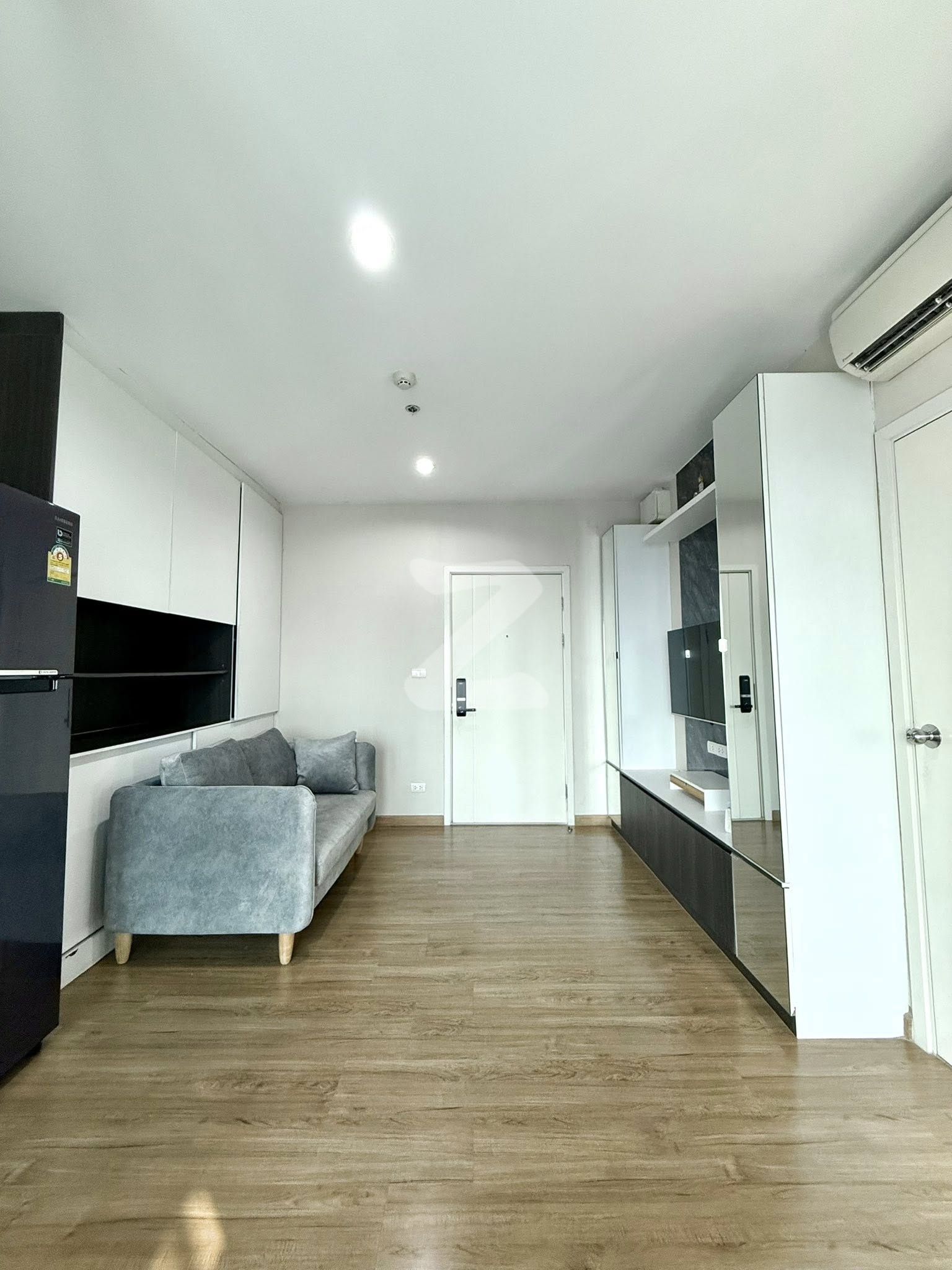 เจ้าของโพสเอง (owner post) The Tree Rio Bangaor st. Floor 22 > One bed 30.7 sqm. > Full furniture built-in & Bed & Sofa : เจ้าของให้เช่าเอง (งดรับนายหน้า)