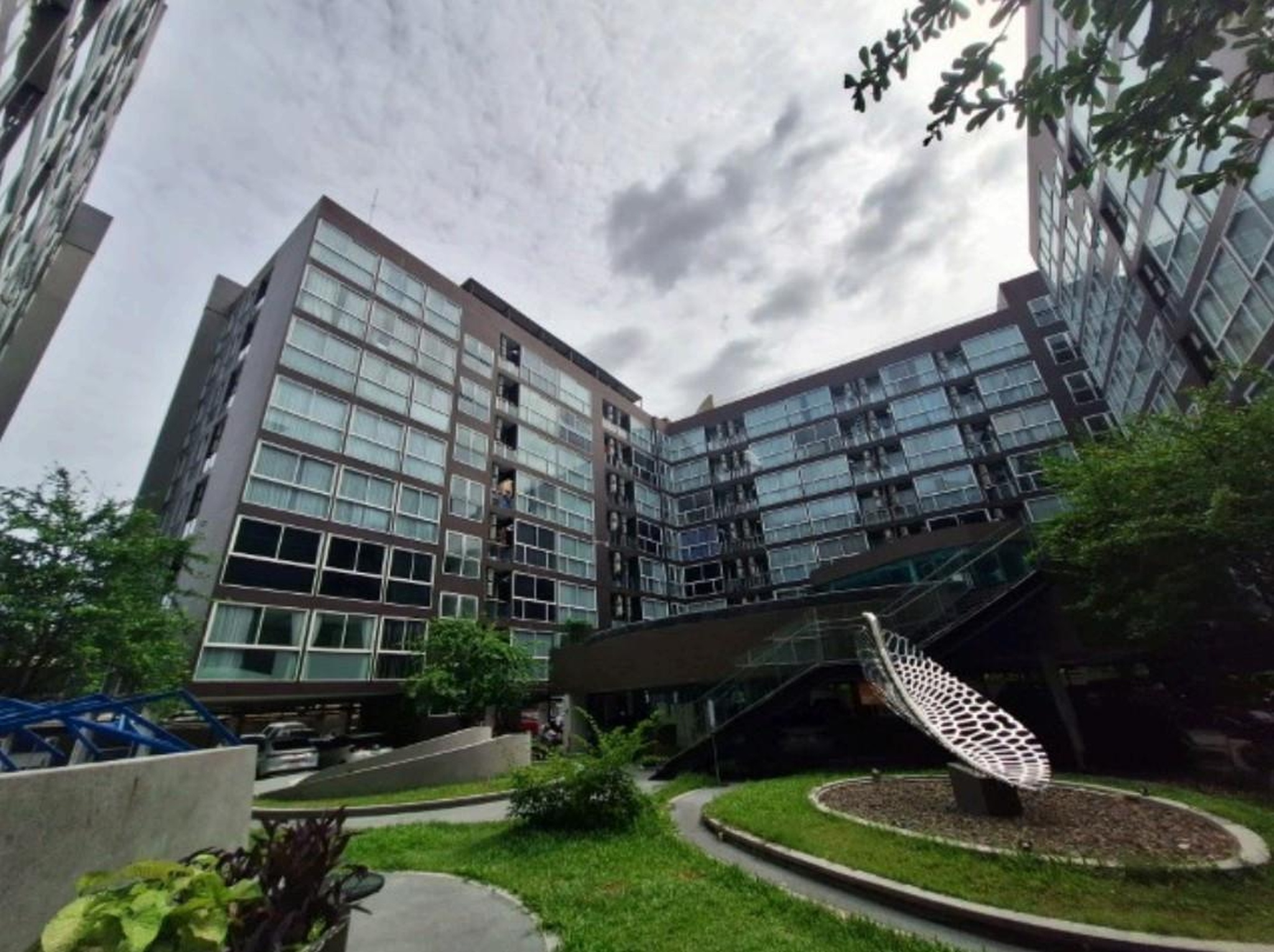 ทรัพย์สถาบันโดย GHB คอนโดใกล้ MRT บางโพ ชาโตว์ อินทาวน์ จรัญสนิทวงศ์ 96/2 (Chateau in Town Charansanitwong 96/2)
