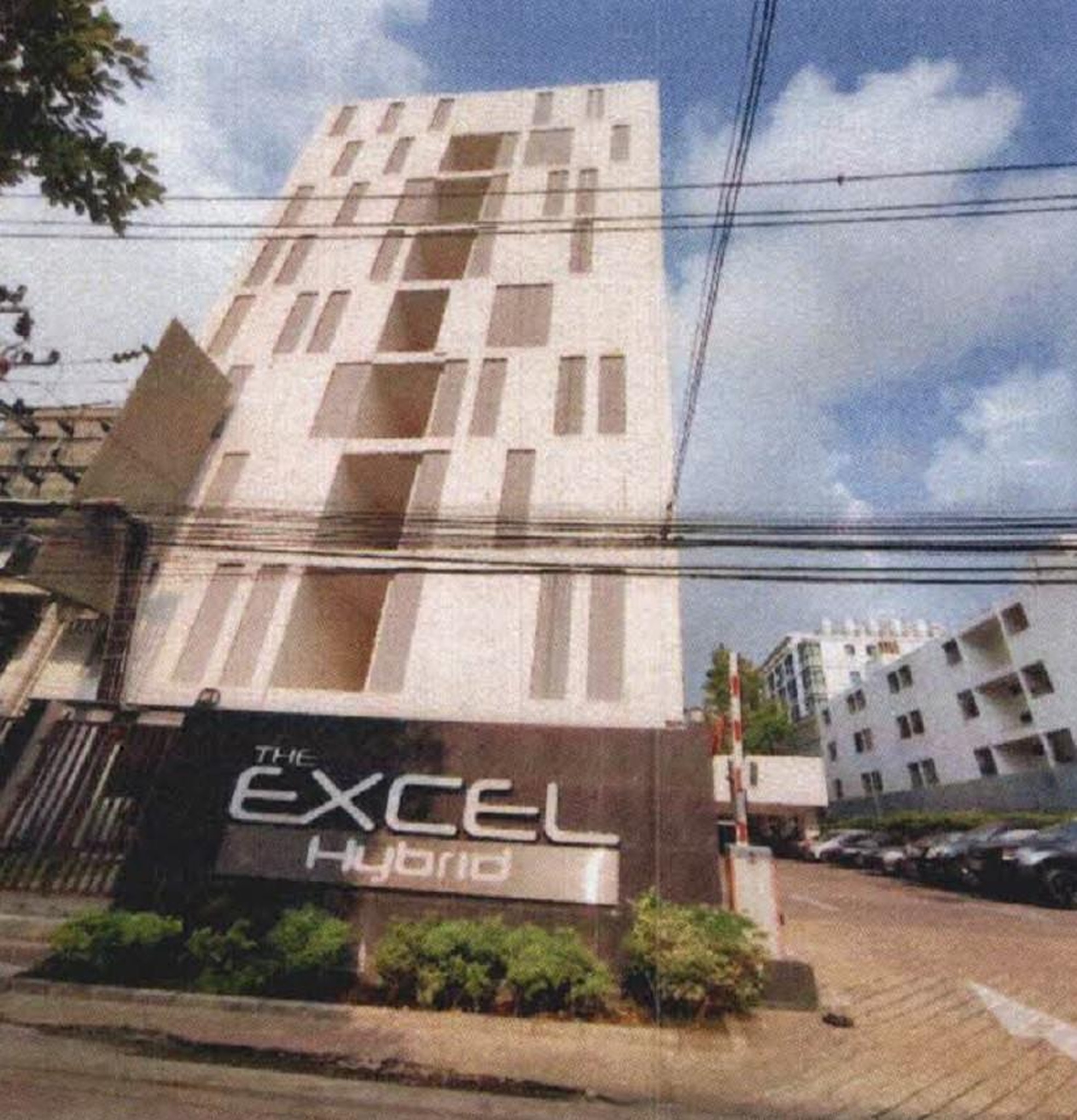 ทรัพย์สถาบันโดย GHB คอนโดใกล้ BTS แบริ่ง ดิ เอ็กซ์เซล ไฮบริด (The Excel Hybrid)