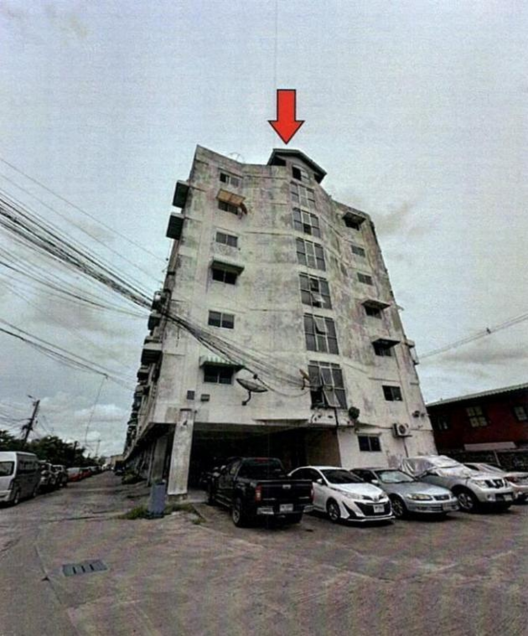 ทรัพย์สถาบันโดย GHB คอนโด ราษฎร์บูรณะคอนโดทาวน์ (Ratburana Condotown)