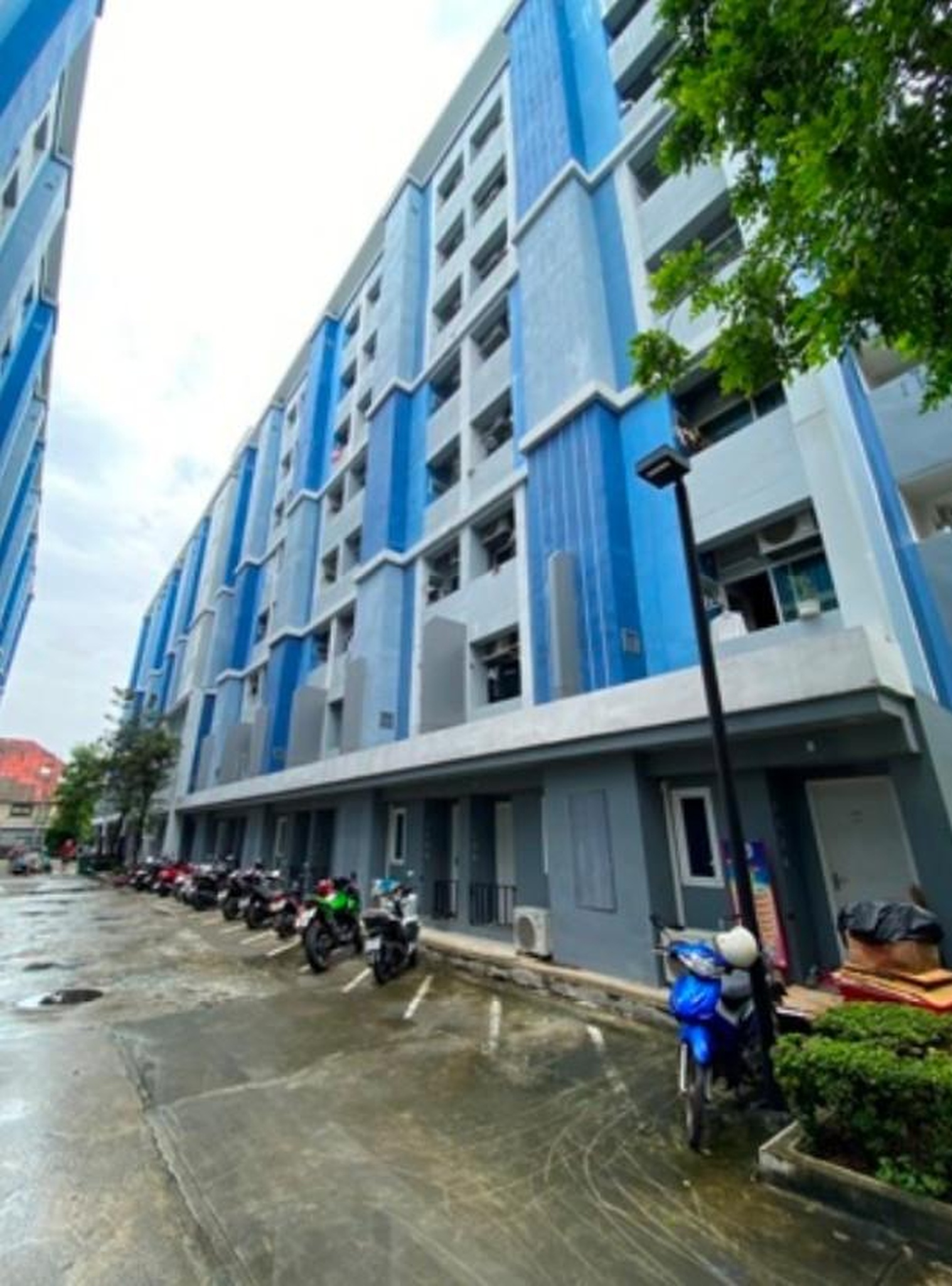 ทรัพย์สถาบันโดย GHB คอนโด อยู่รวยคอนโด นวมินทร์ 135 (Yuruay Condo Nawamin 135)