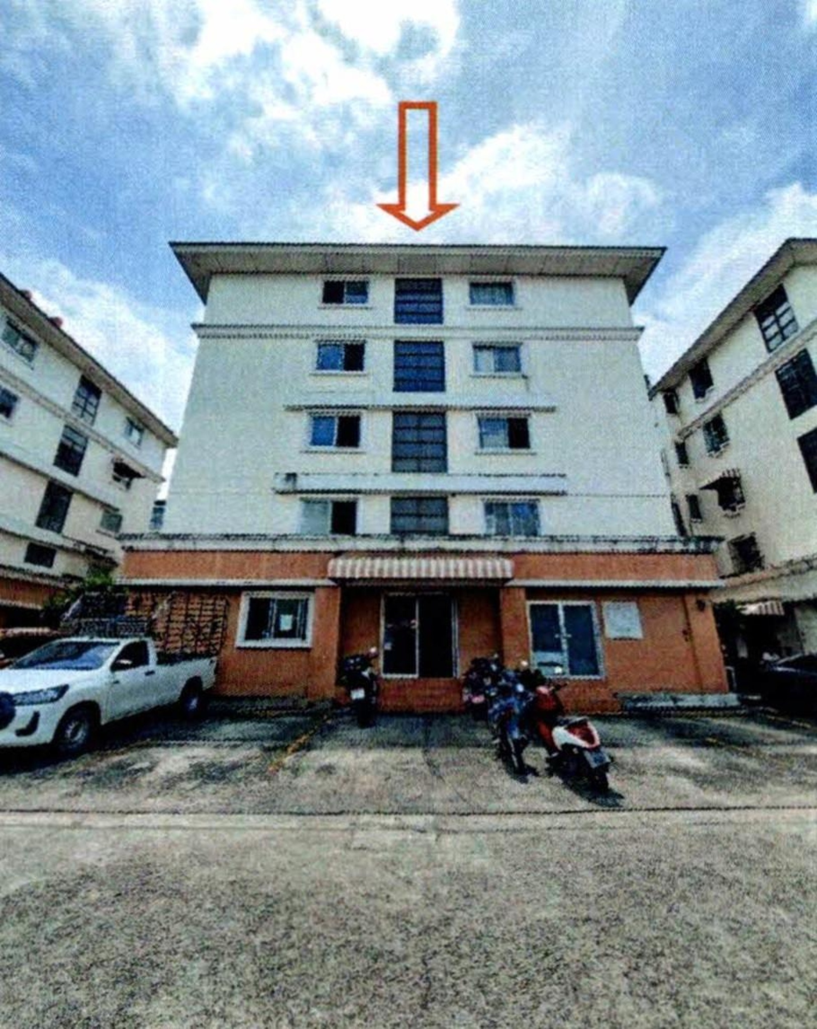 ทรัพย์สถาบันโดย GHB คอนโด พฤกษาธานี 2 คอนโดเทล (Pluksathani 2 Condotel)