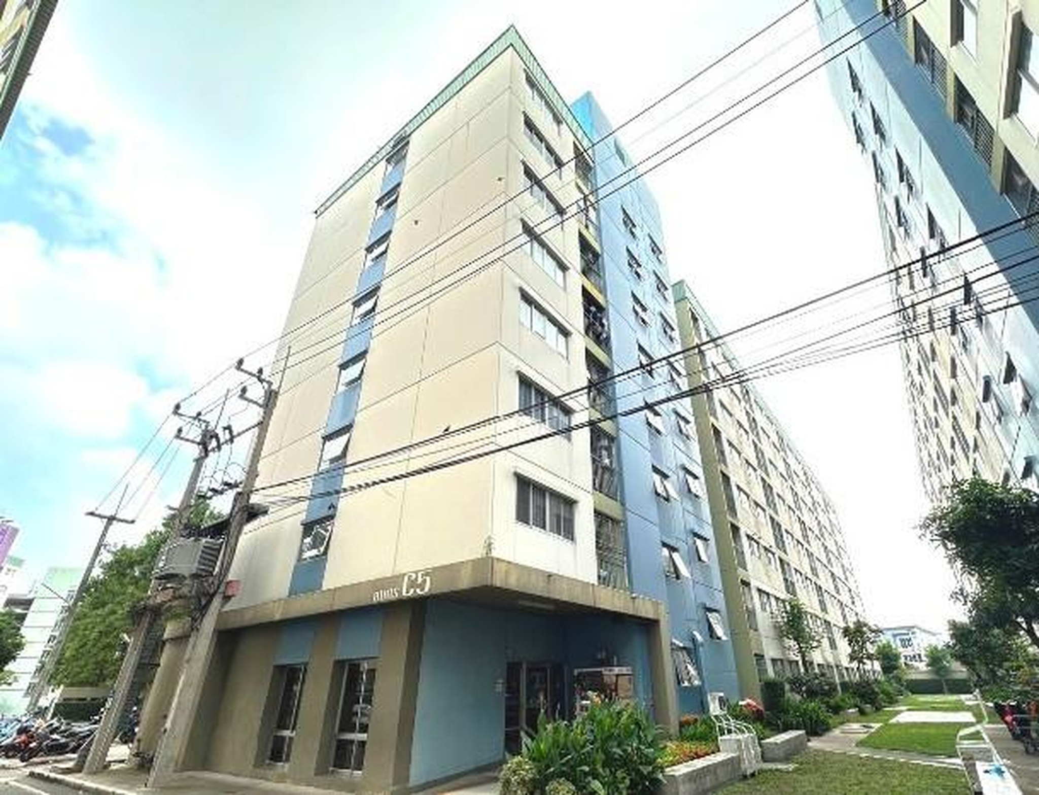 ทรัพย์สถาบันโดย GHB คอนโด ลุมพินี คอนโดทาวน์ ชลบุรี-สุขุมวิท (Lumpini Condotown Chonburi-Sukhumvit)