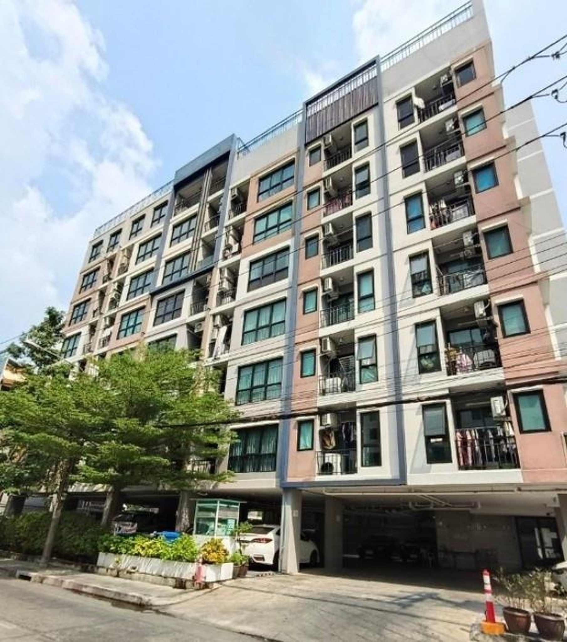 ทรัพย์สถาบันโดย GHB คอนโด เวลาดี คอนโดมิเนียม ม.หอการค้า-วิภาวดี 2 (Vela De Condo UTCC-Vibhawadee 2)