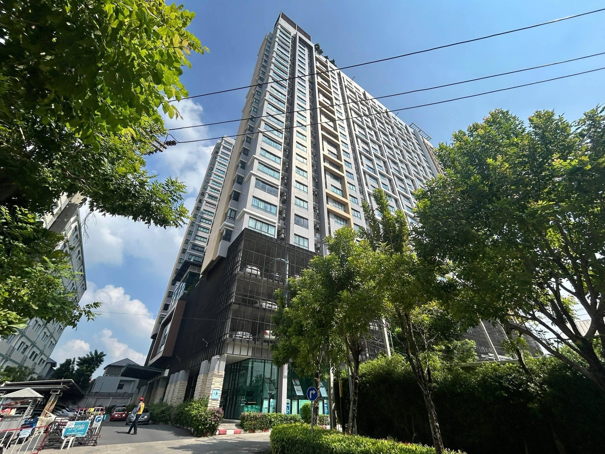 ทรัพย์สถาบันโดย JAM คอนโด เสนา คิทท์ สาทร-กัลปพฤกษ์ (Sena Kith Sathorn-Kallapapruek)