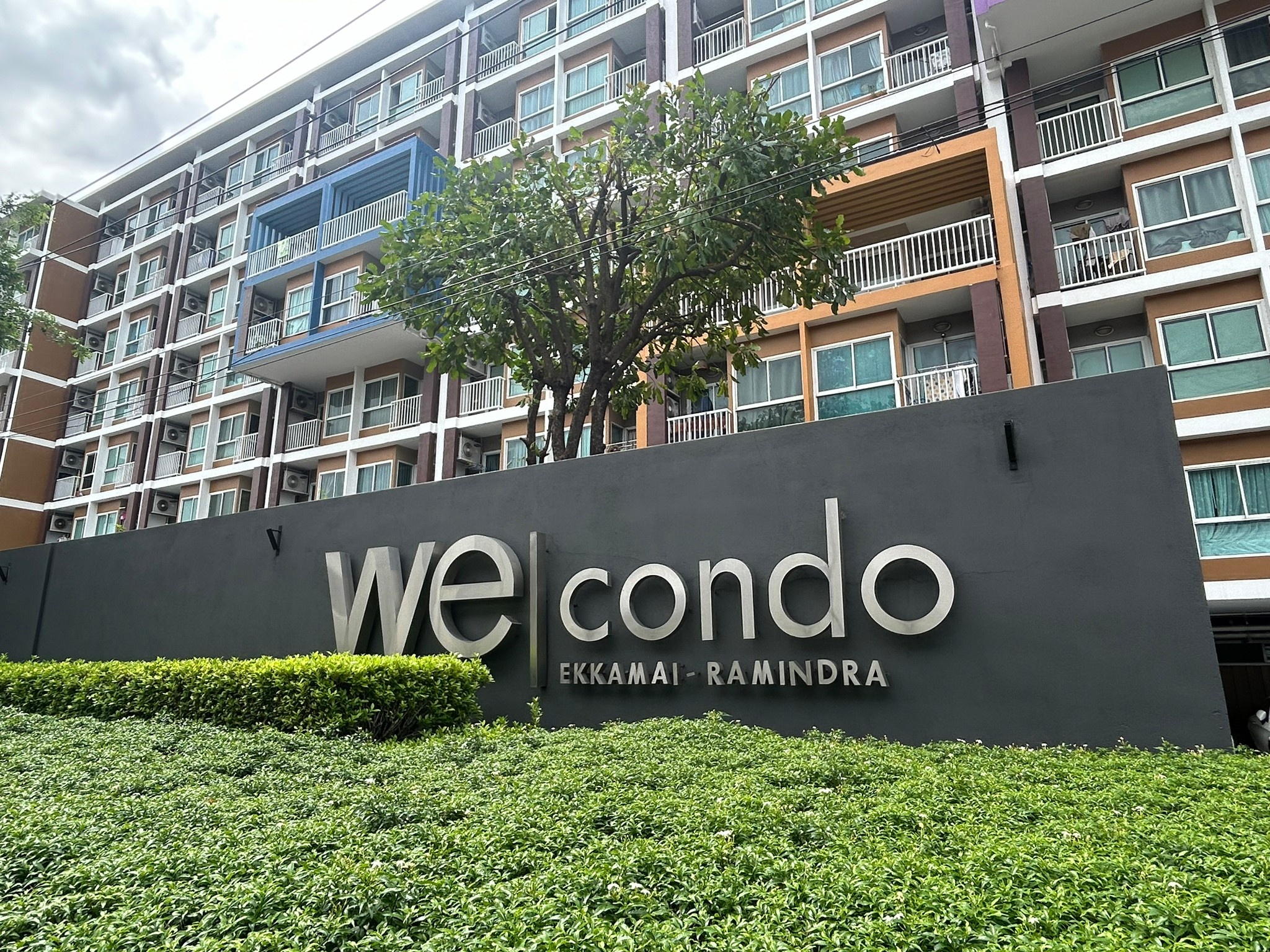 ทรัพย์สถาบันโดย JAM คอนโดใกล้ PK21 วัชรพล วี คอนโด เอกมัย-รามอินทรา (We Condo Ekkamai-Ramindra)