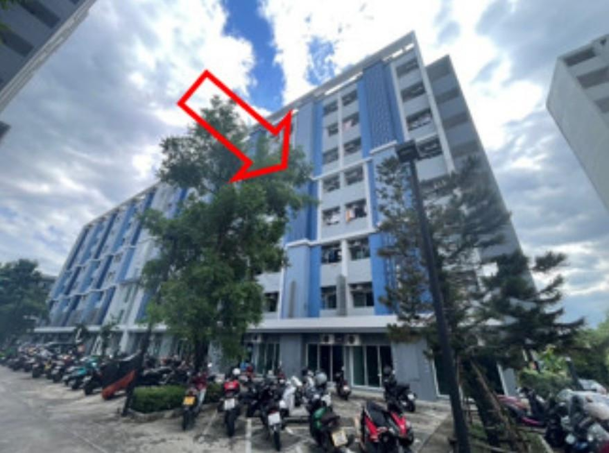 ทรัพย์สถาบันโดย GHB คอนโด อยู่รวยคอนโด นวมินทร์ 135 (Yuruay Condo Nawamin 135)