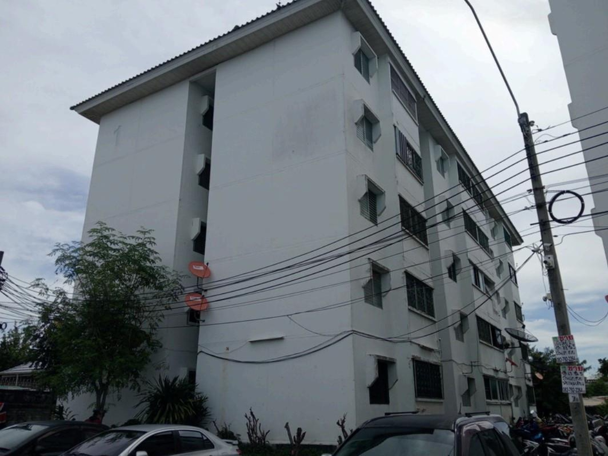 ทรัพย์สถาบันโดย GHB คอนโด บ้านเอื้ออาทร นนทบุรี (วัดกู้ 1) (Baan Ua-Athorn Wat Koo 1)