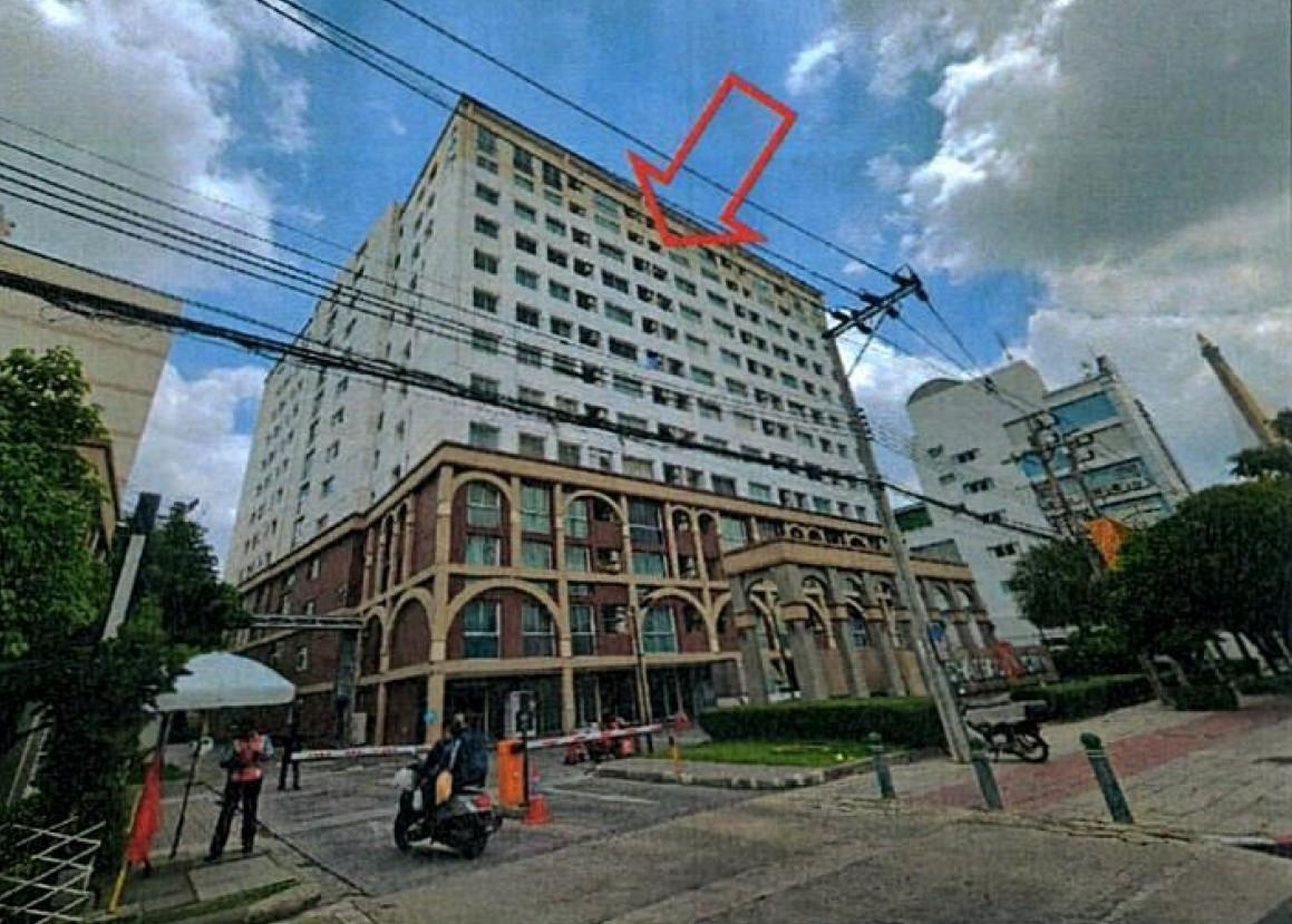 ทรัพย์สถาบันโดย GHB คอนโด ชาโตว์ อินทาวน์ พระราม 8 (Chateau in Town Rama 8)