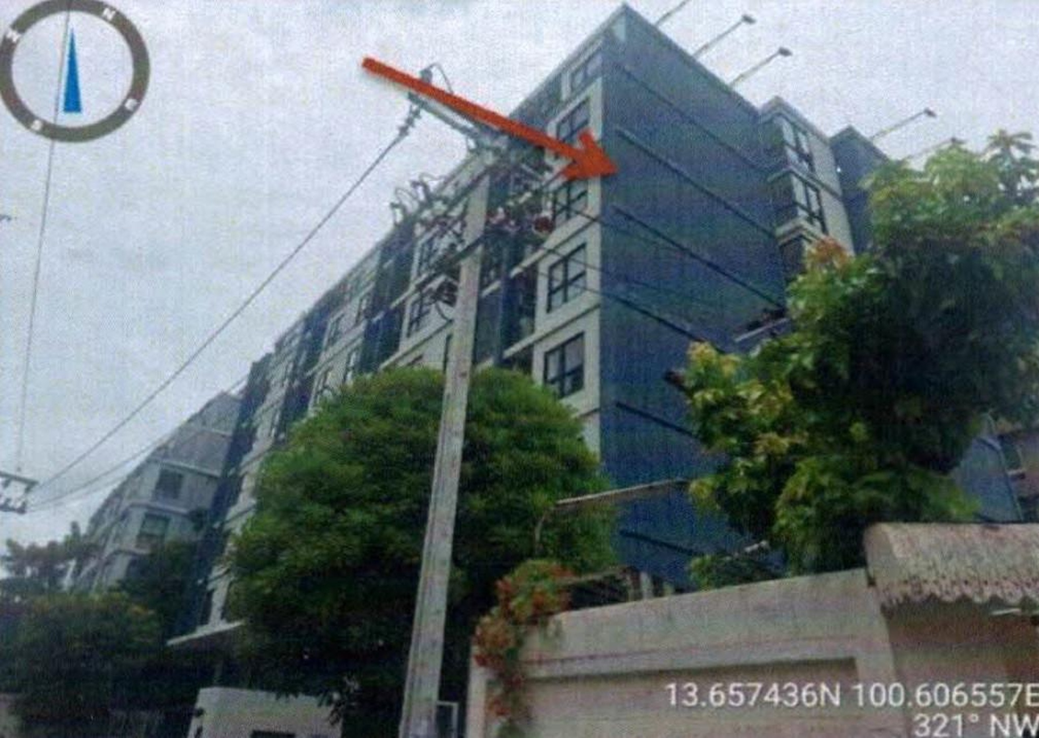 ทรัพย์สถาบันโดย GHB คอนโดใกล้ BTS แบริ่ง บีลอฟท์ ไลท์ สุขุมวิท 107 (B-Loft Lite Sukhumvit 107)