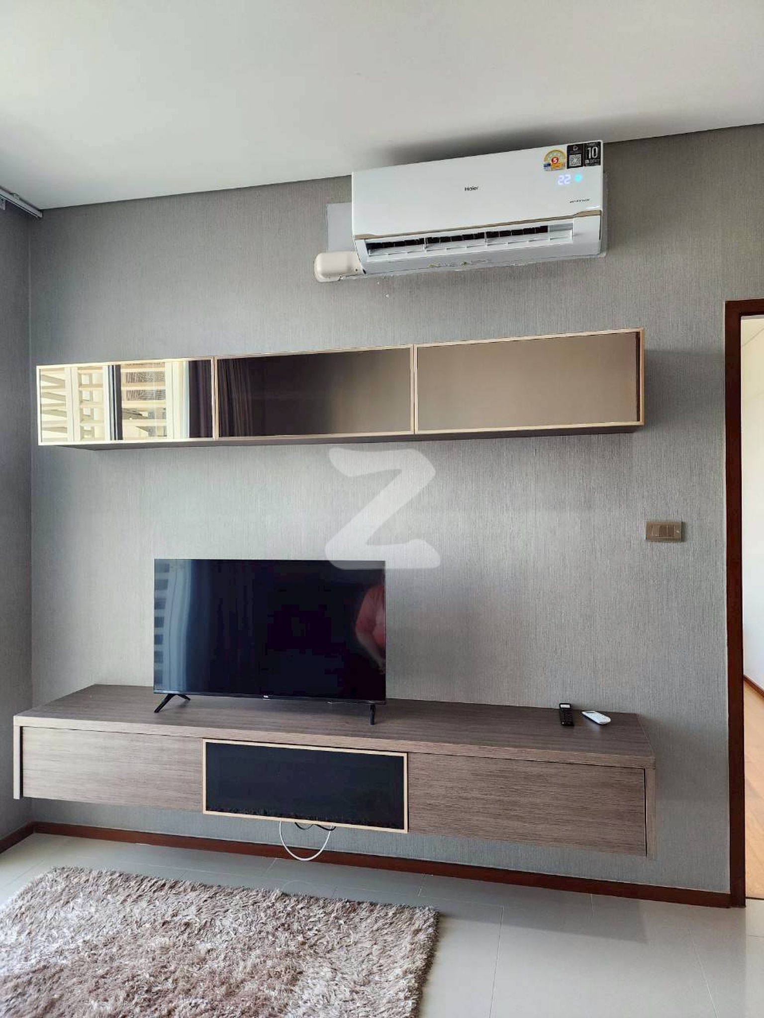 For Rent ! คอนโดวิลล่า สาทร (@BTS กรุงธนบุรี) 	ที่ตั้ง : คอนโดวิลล่า สาทร ถ.กรุงธนบุรี ต.คลองต้นไทร อ.คลองสาน กรุงเทพมหานคร 	อยู่ที่ชั้น 20 ห้อง 307 : เจ้าของให้เช่าเอง