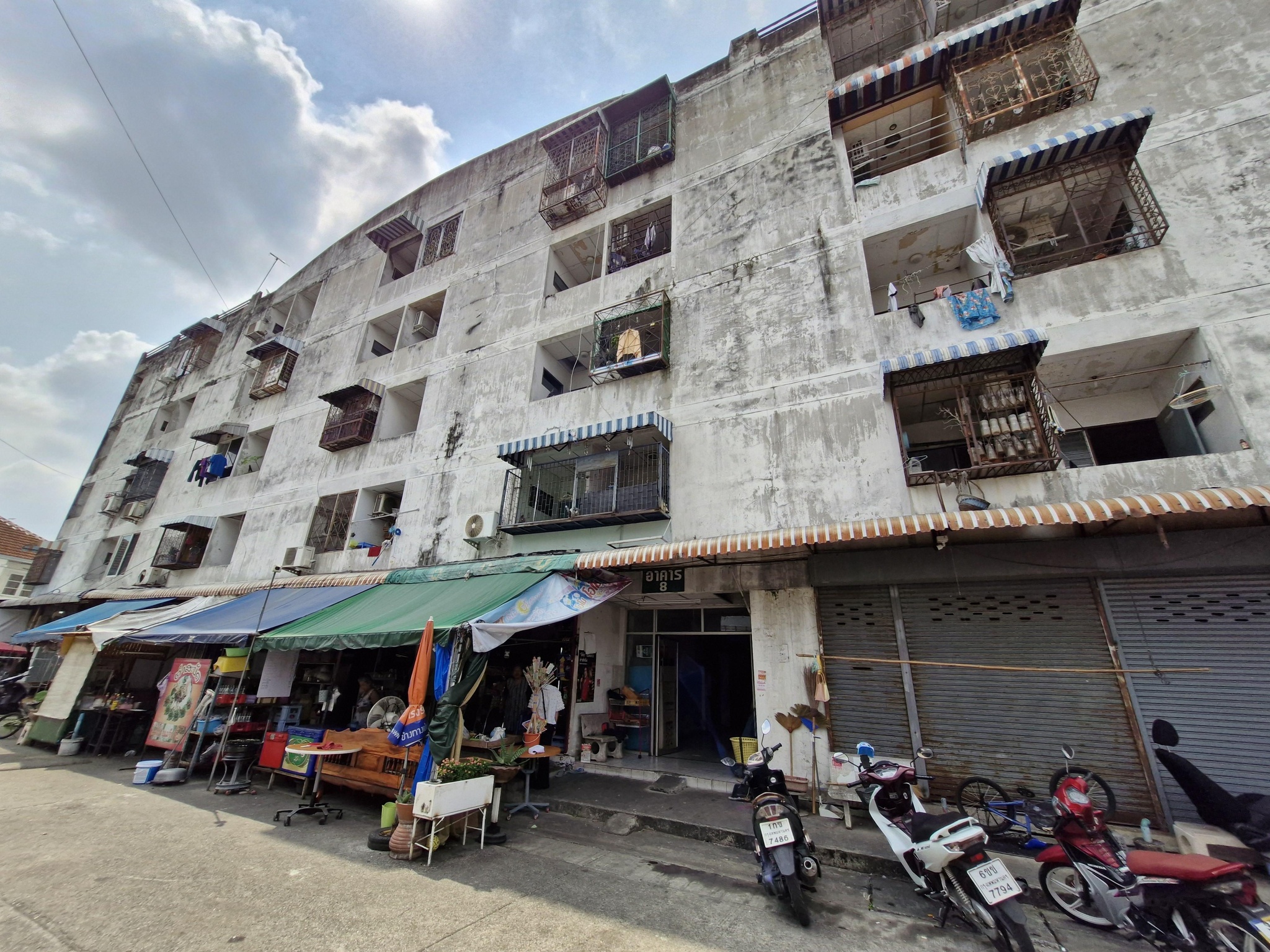ทรัพย์สถาบันโดย GHB คอนโด วัชระคอนโดวิลล์ (Wachara Condo Ville)