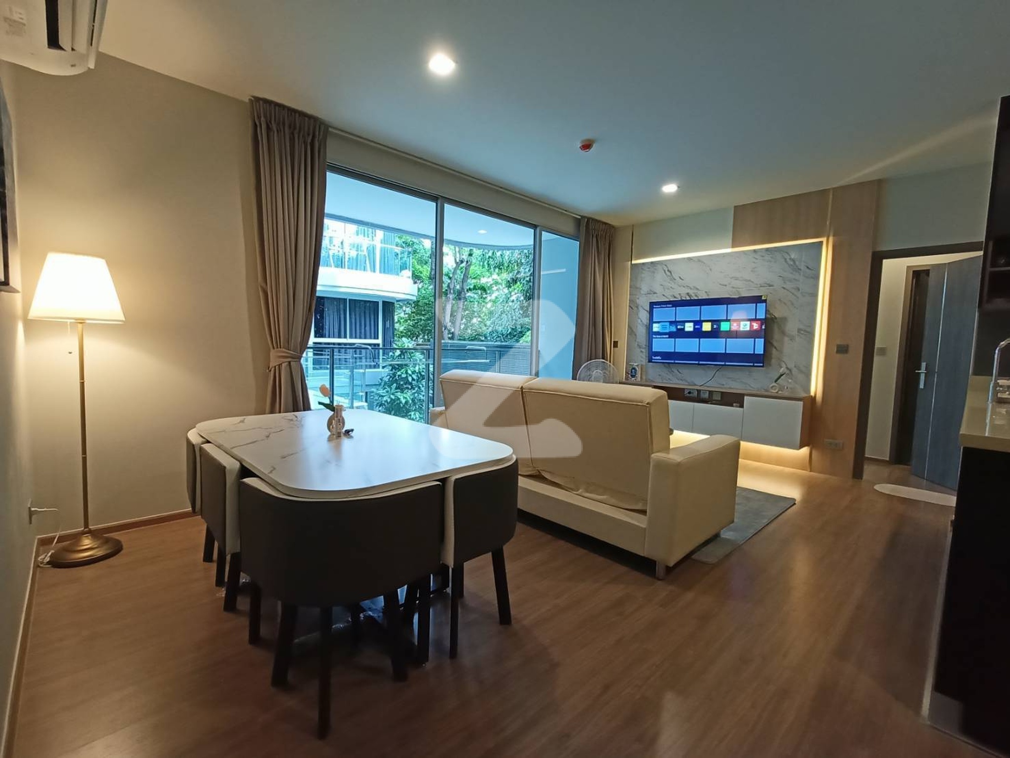 OWNER POST‼ ห้องพร้อมเข้าอยู่ ให้เช่าคอนโด คิว ประสานมิตร (ติด มศว อโศก) : เจ้าของให้เช่าเอง (งดรับนายหน้า)
