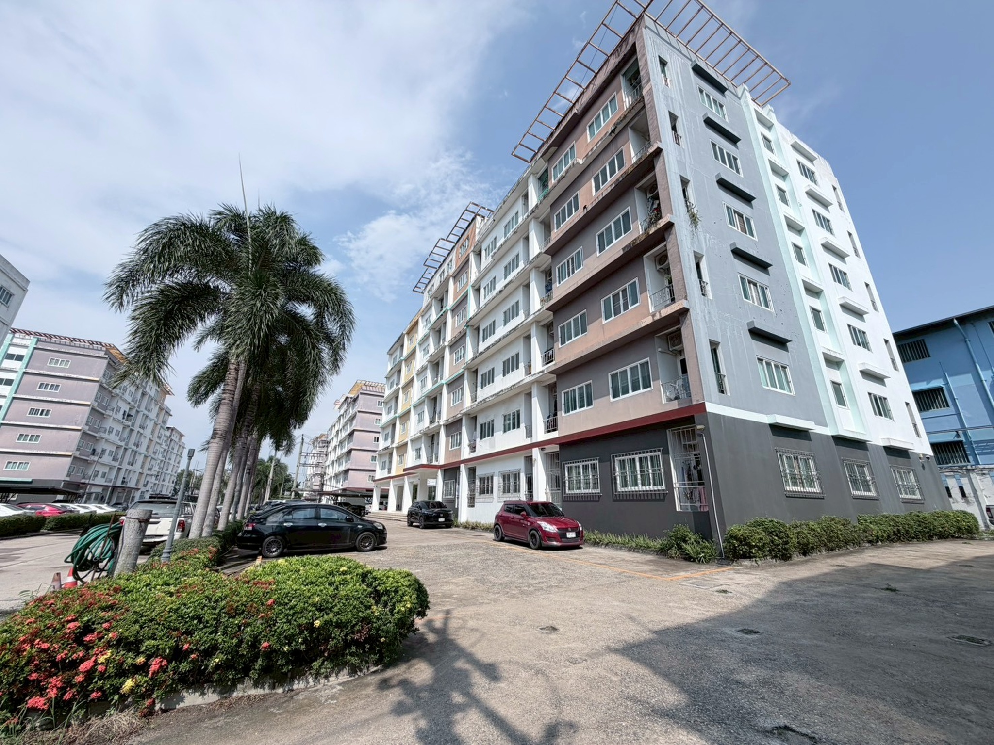 ทรัพย์สถาบันโดย JAM คอนโด แพลทินั่ม เพลส (Platinum Place)