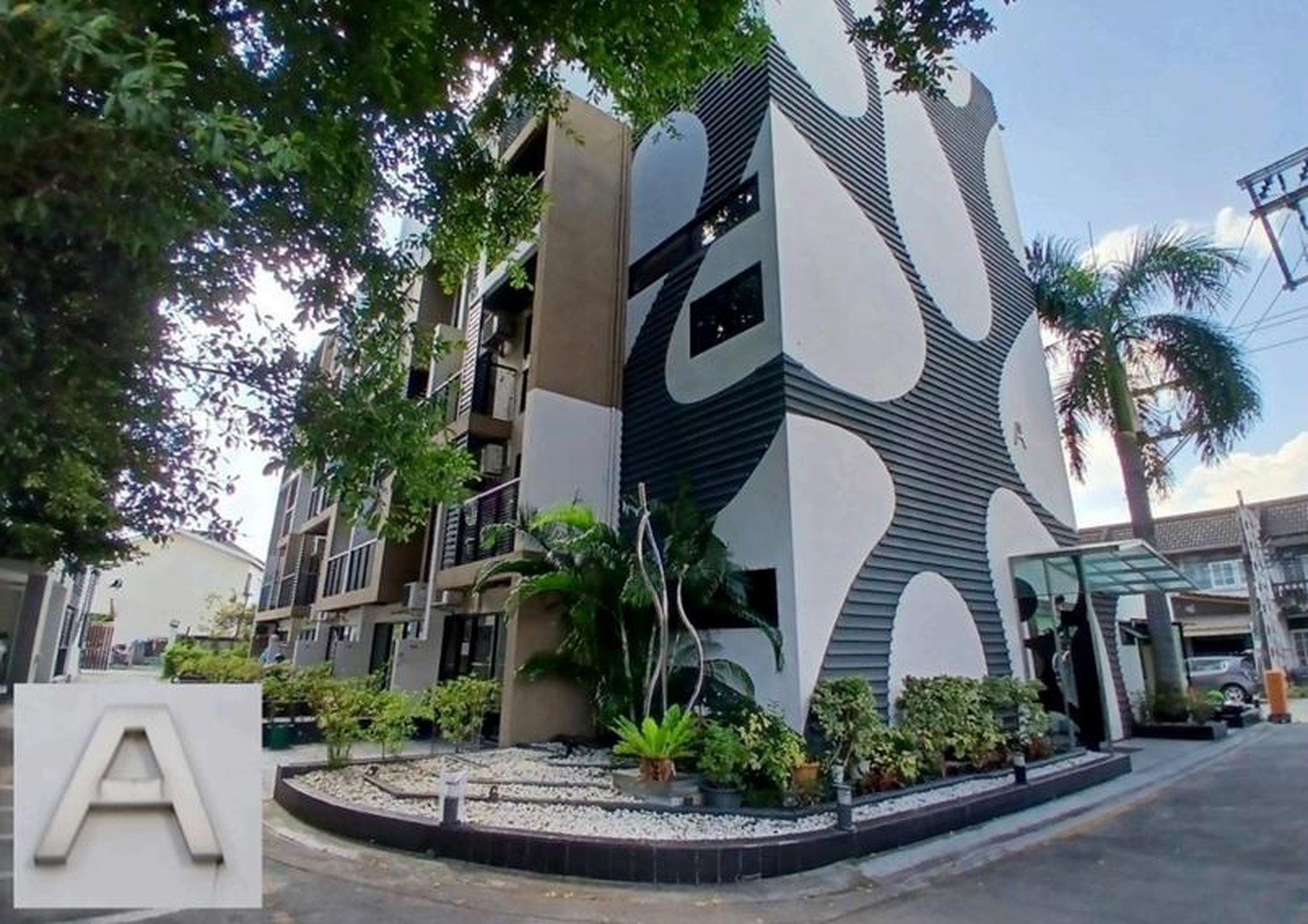 ทรัพย์สถาบันโดย GHB คอนโดใกล้ YL06 มหาดไทย คิวบ์คอนโด ลาดพร้าว 93-101 (Cube Condo Ladprao 93-101)