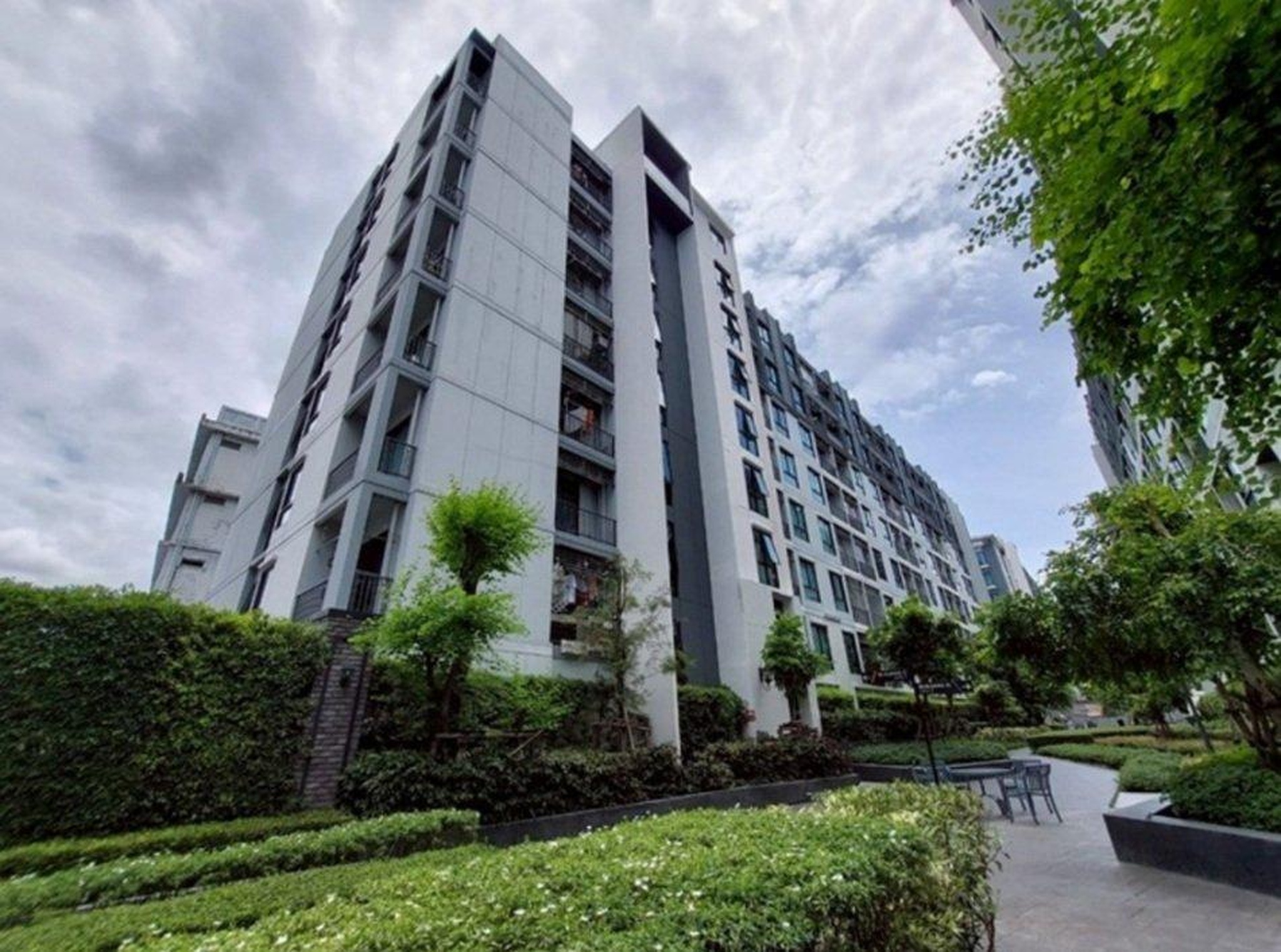 ทรัพย์สถาบันโดย GHB คอนโดใกล้ BTS แบริ่ง น็อตติ้งฮิลล์ สุขุมวิท 105 (Notting Hill Sukhumvit 105)