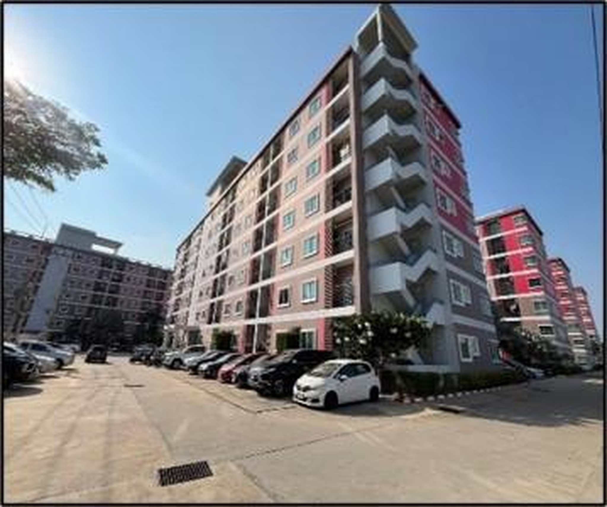 ทรัพย์สถาบันโดย GHB คอนโด ซีซี คอนโดมิเนียม 2 (CC Condominium 2)