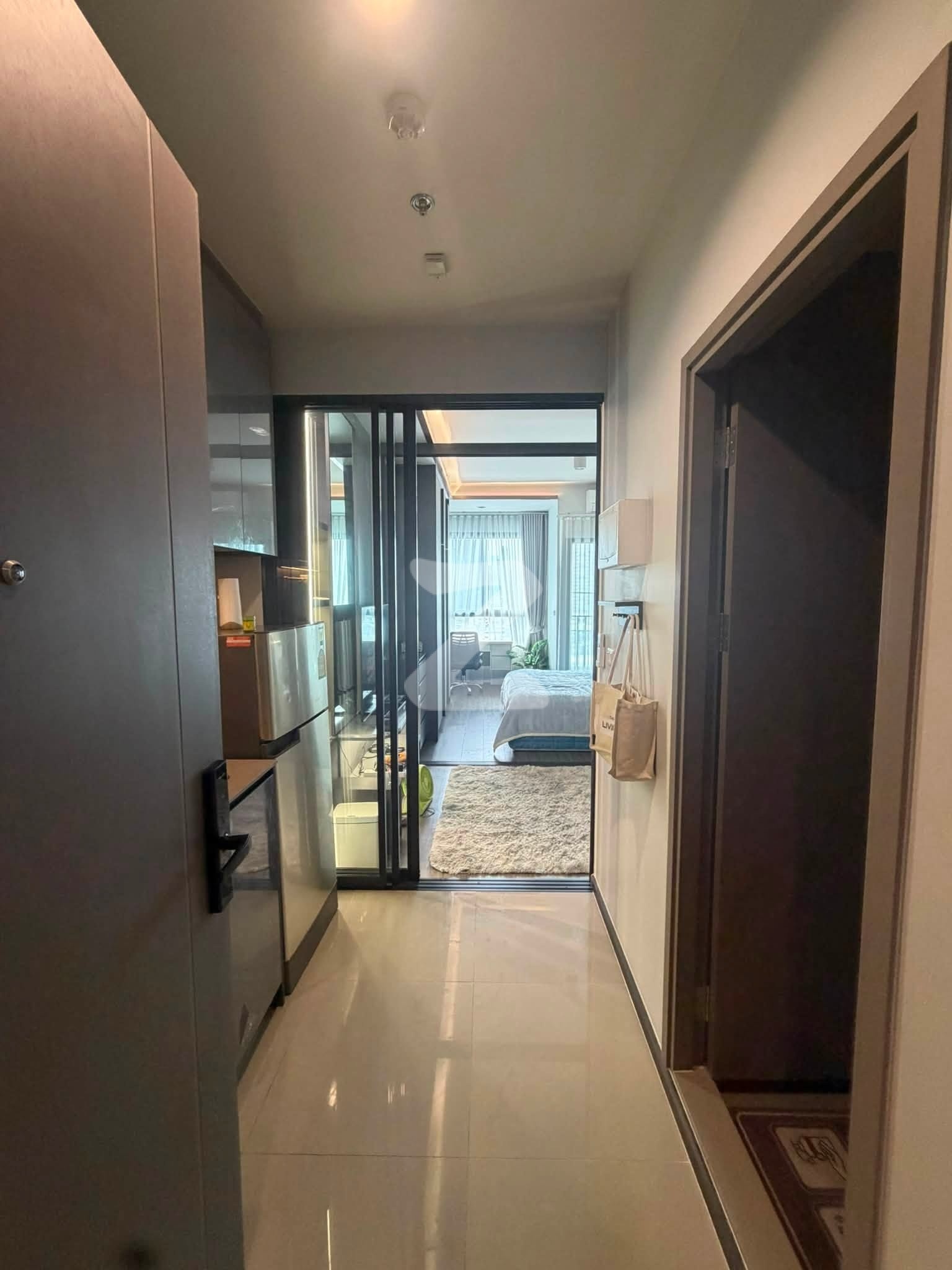 Owner post (อนุญาตให้เอเจ้นท์โปรโมทได้เลยครับ) ปล่อยเช่า ห้องใหม่ พร้อมเข้าอยู่ 25000 บาท/เดือน #รับชาวต่างชาติ : เจ้าของให้เช่าเอง (งดรับนายหน้า)