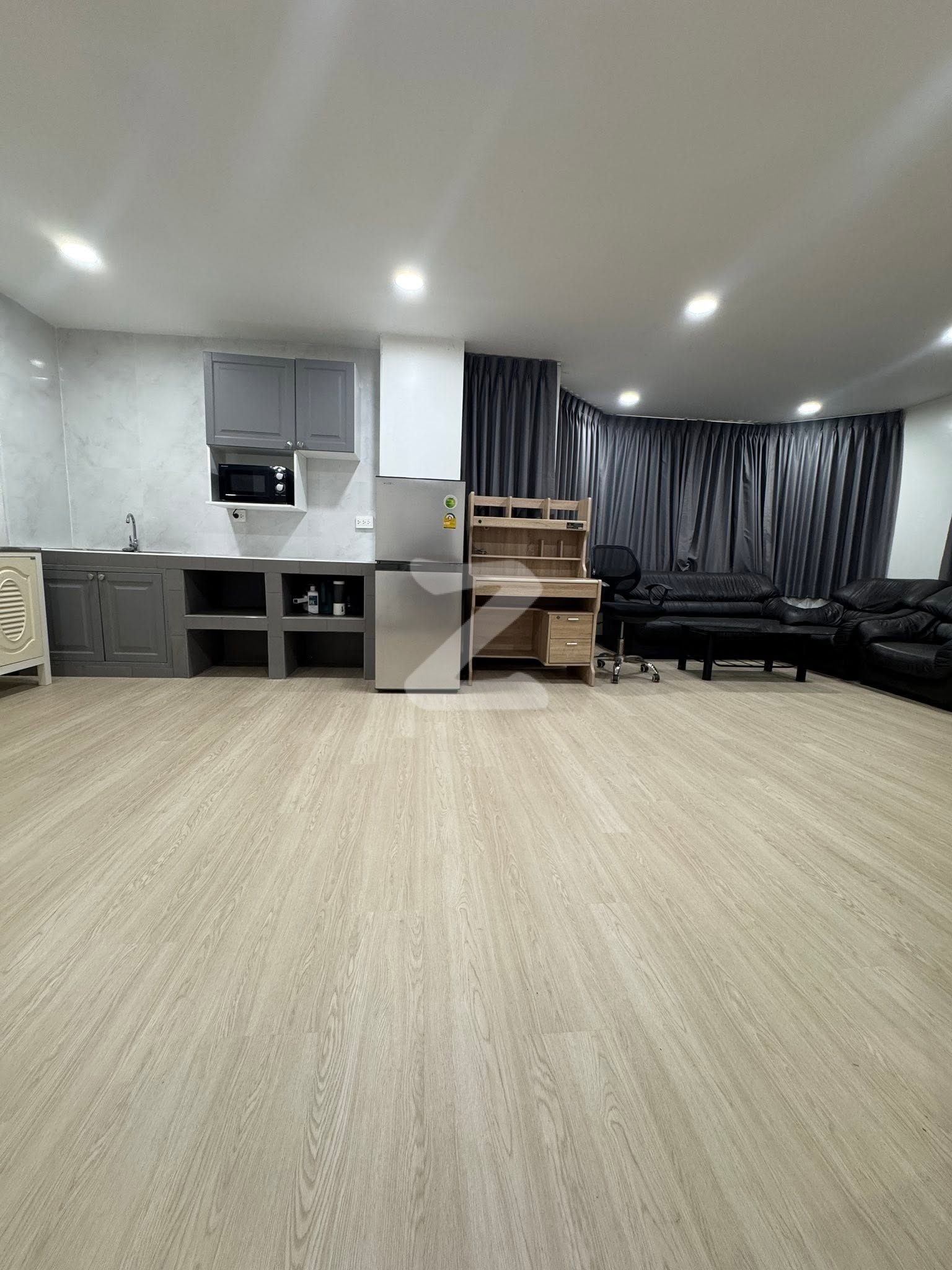 (Owner Post) 📢 ปล่อยเช่า ศรีวราการ์เด้นคอนโด 3 (ทาวน์อินทาวน์) 🏡✨ 80sqm. 22,000THB/Month ยินดีรับเอเจ้นคับ! 👋 : เจ้าของให้เช่าเอง (งดรับนายหน้า)