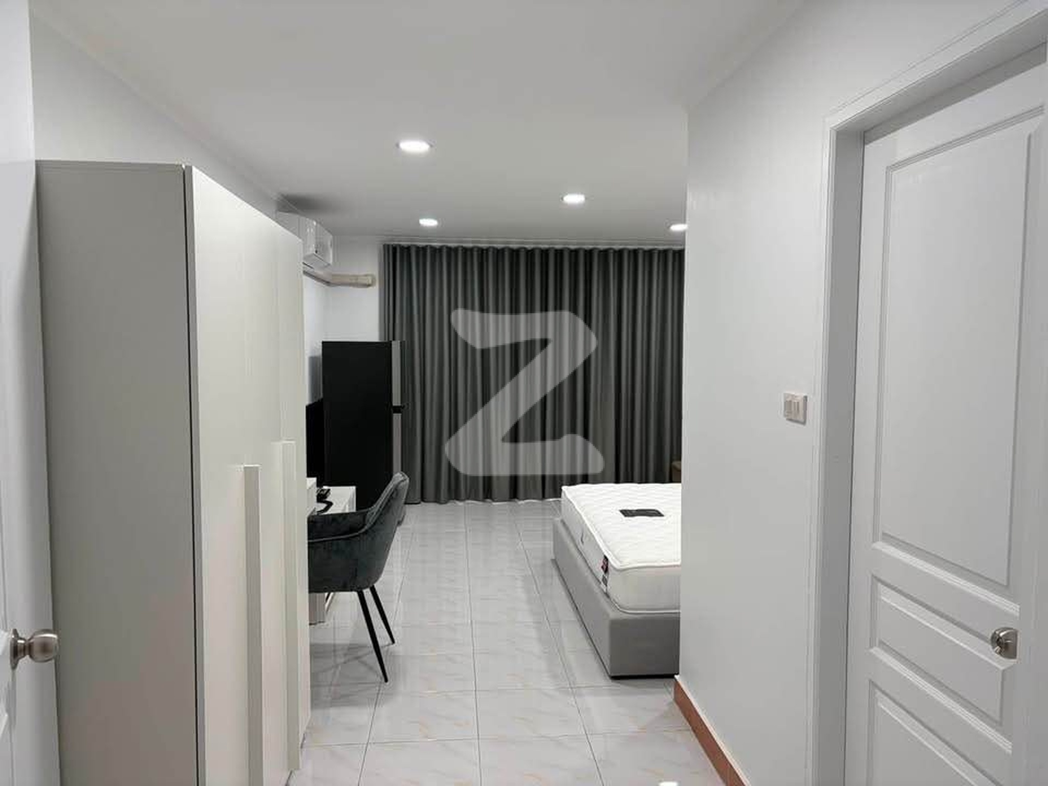 ให้เช่า รีเจ้นท์ ศรีนครินทร์ ทาวเวอร์ 1 ห้องนอน 30 ตร.ม. ชั้น 23 เจ้าของปล่อยเช่าเอง : เจ้าของให้เช่าเอง (งดรับนายหน้า)