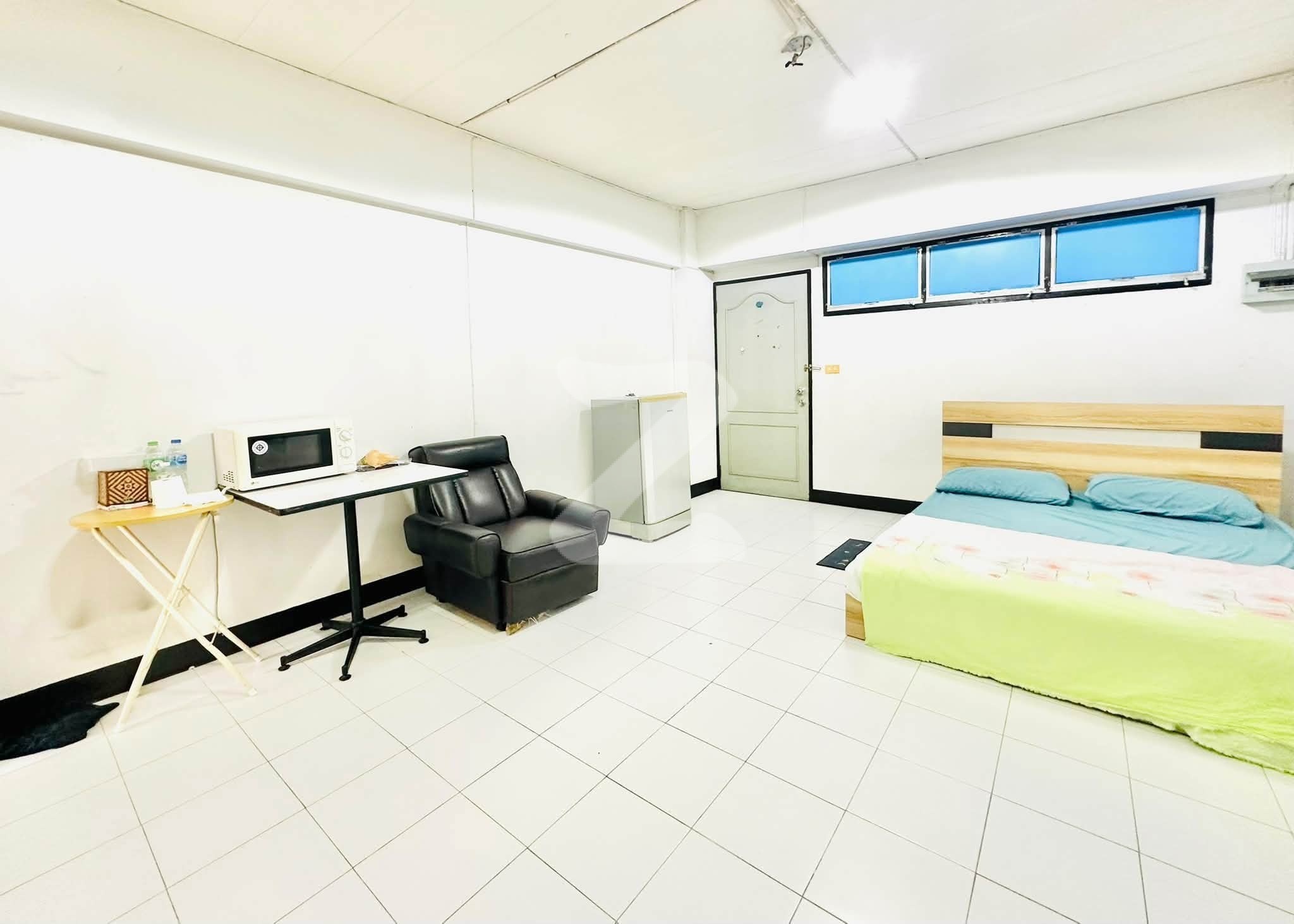 ให้เช่า บ้านเอราวัณ 1 ห้องนอน 30 ตร.ม. ชั้น 3 เจ้าของปล่อยเช่าเอง : เจ้าของให้เช่าเอง (งดรับนายหน้า)