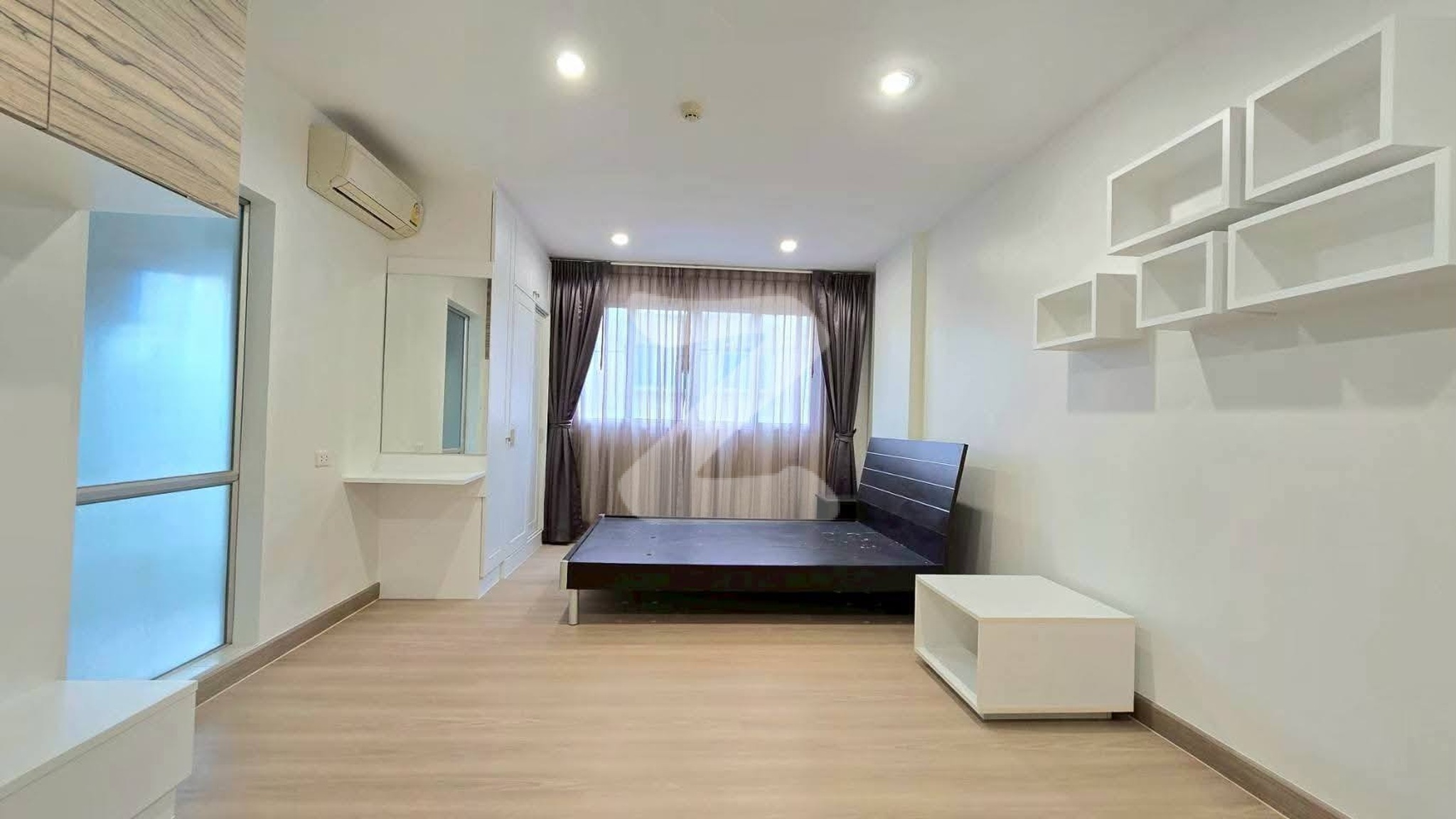ขาย ดีคอนโด รามอินทรา สตูดิโอ 30 ตร.ม. ชั้น 2 เจ้าของขายเอง : เจ้าของขายเอง (งดรับนายหน้า)