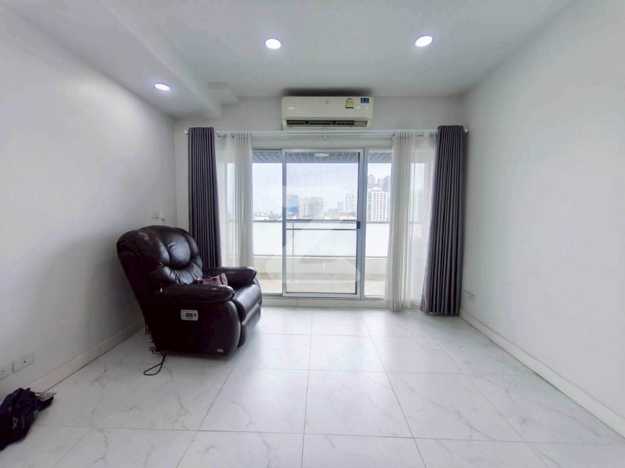 ขาย บ้านนนทรี คอนโดมิเนียม 2 ห้องนอน 89 ตร.ม. ชั้น 9 เจ้าของขายเอง : เจ้าของขายเอง