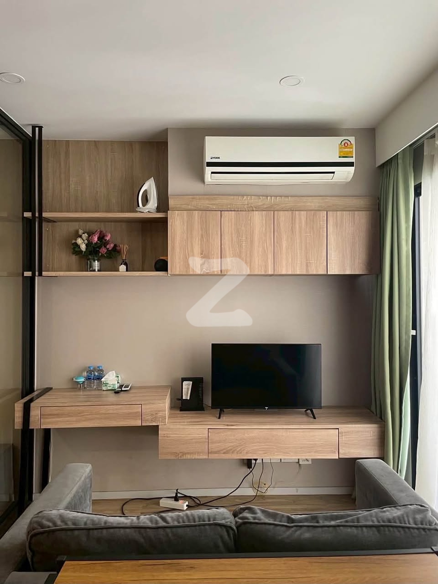 ขาย บลอสซั่ม คอนโด แอท สาทร-เจริญราษฎร์ 1 ห้องนอน 30 ตร.ม. ชั้น 4 เจ้าของขายเอง : เจ้าของขายเอง (งดรับนายหน้า)