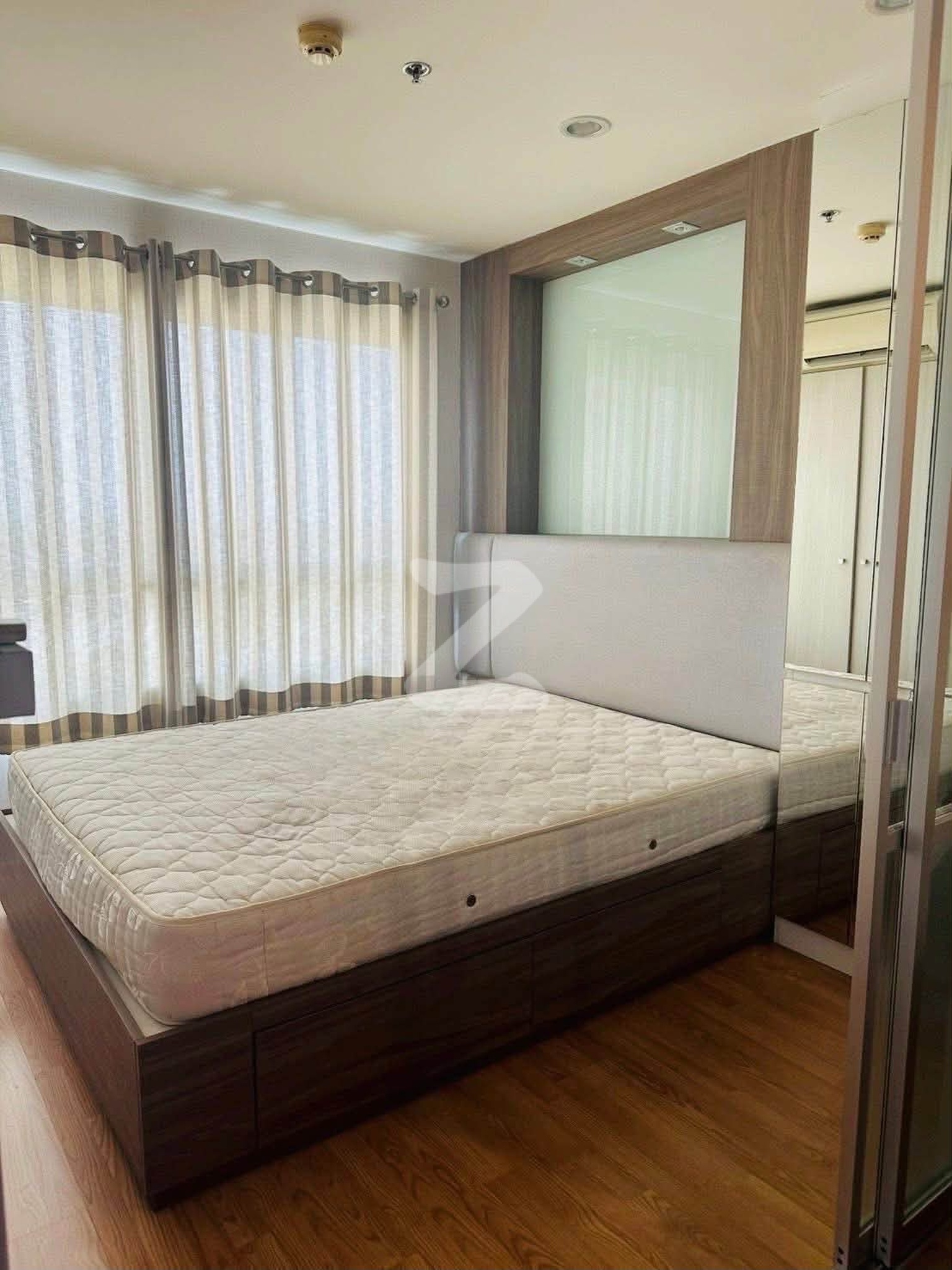 ขาย ลุมพินี วิลล์ รามคำแหง 60/2 1 ห้องนอน 26 ตร.ม. ชั้น 24 เจ้าของขายเอง : เจ้าของขายเอง (งดรับนายหน้า)
