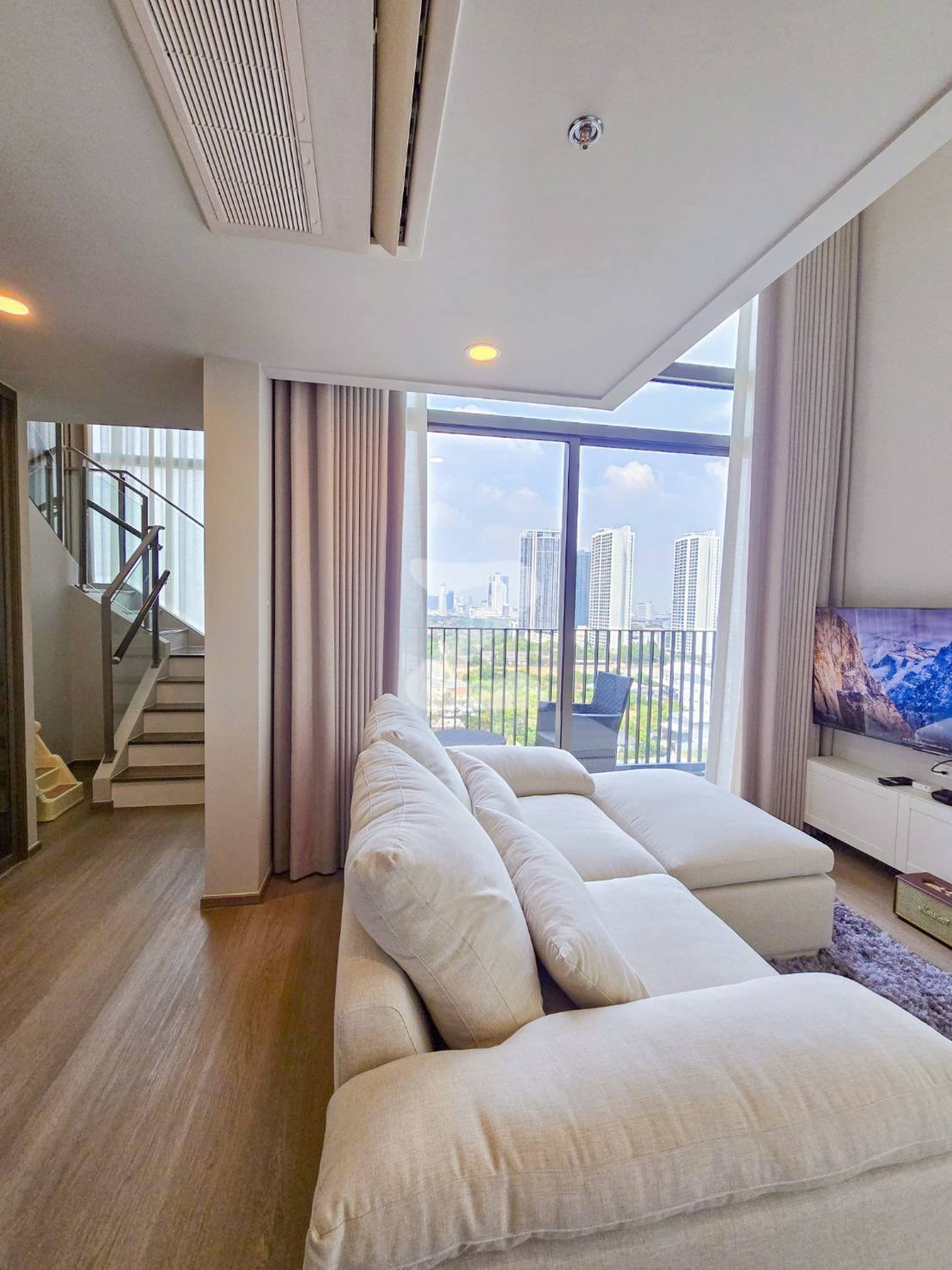 ขาย วิสซ์ดอม เดอะ ฟอเรสเทียส์ 1 ห้องนอน 56 ตร.ม. ชั้น 10 เจ้าของขายเอง : เจ้าของขายเอง (งดรับนายหน้า)