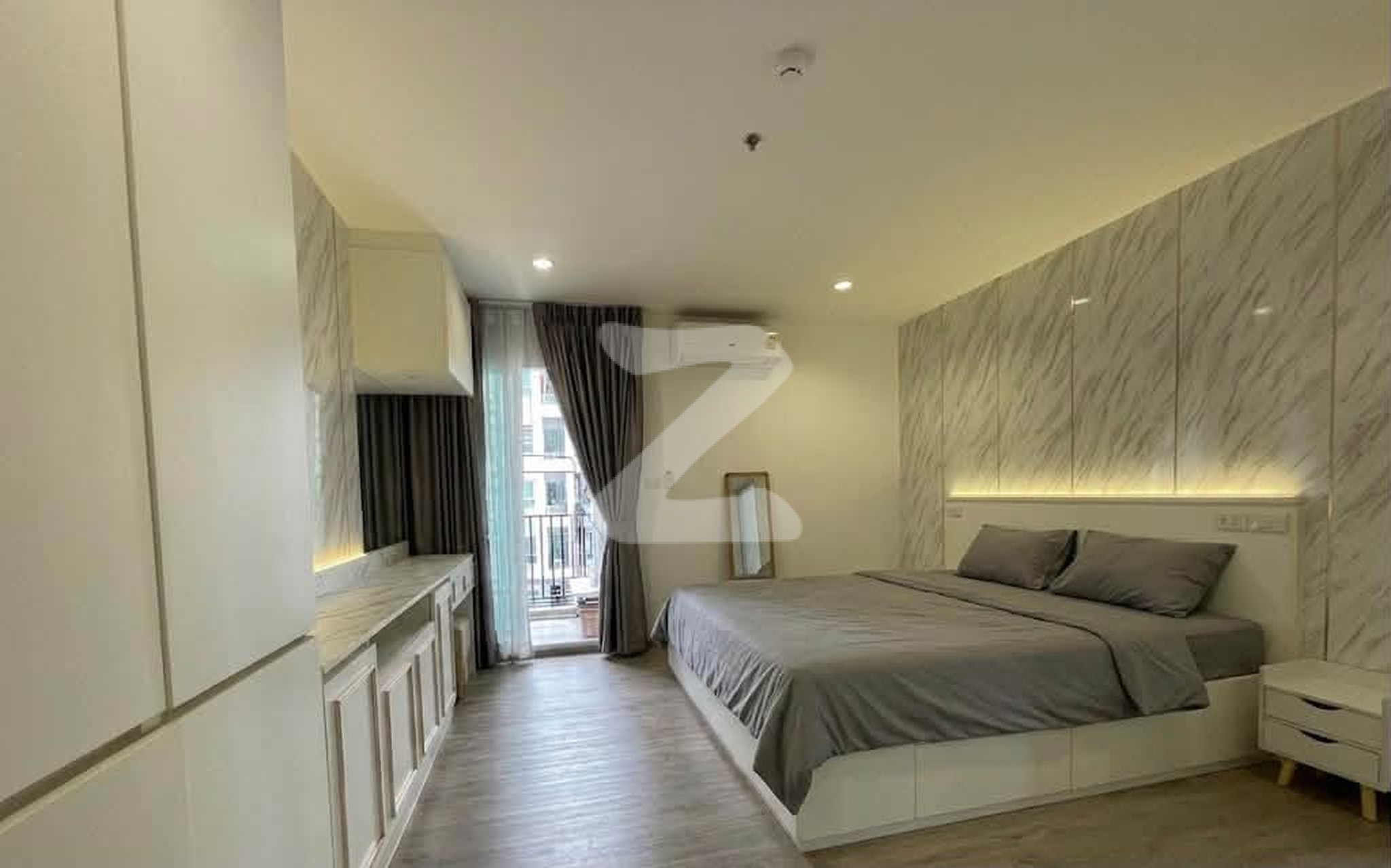 ขาย รีเจ้นท์โฮม บางซ่อน 2 ห้องนอน 56 ตร.ม. ชั้น 22 เจ้าของขายเอง : เจ้าของขายเอง (งดรับนายหน้า)