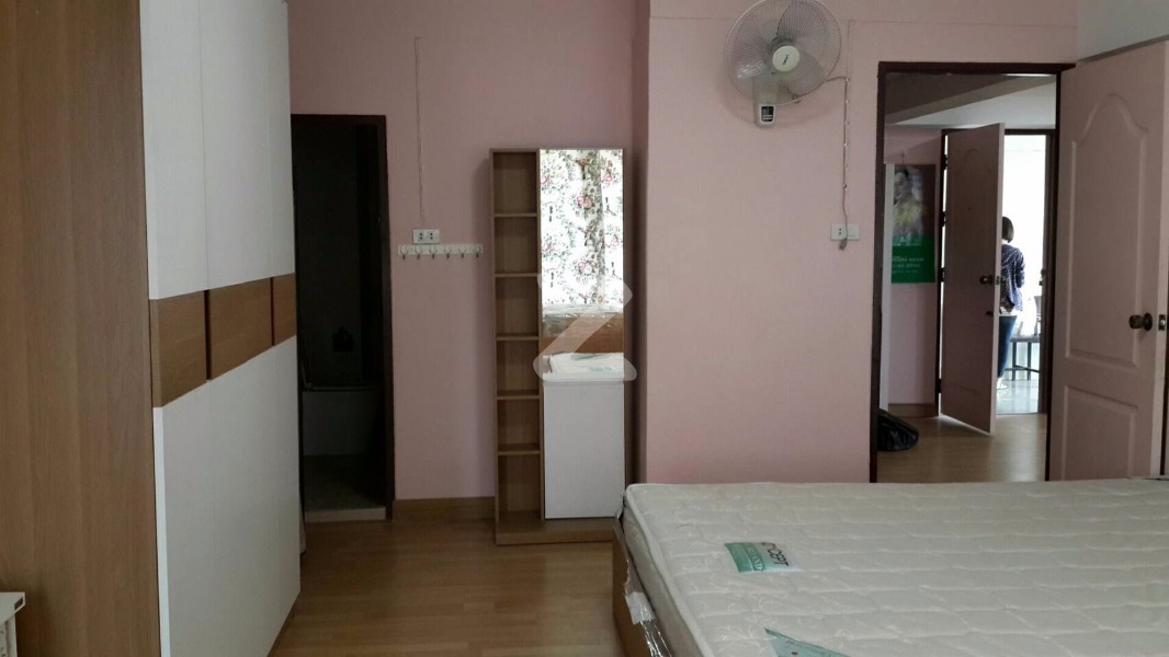 ขายคอนโด ฉัตราพร คอนโดมิเนียม (Chatraphon Condominium) : เจ้าของขายเอง