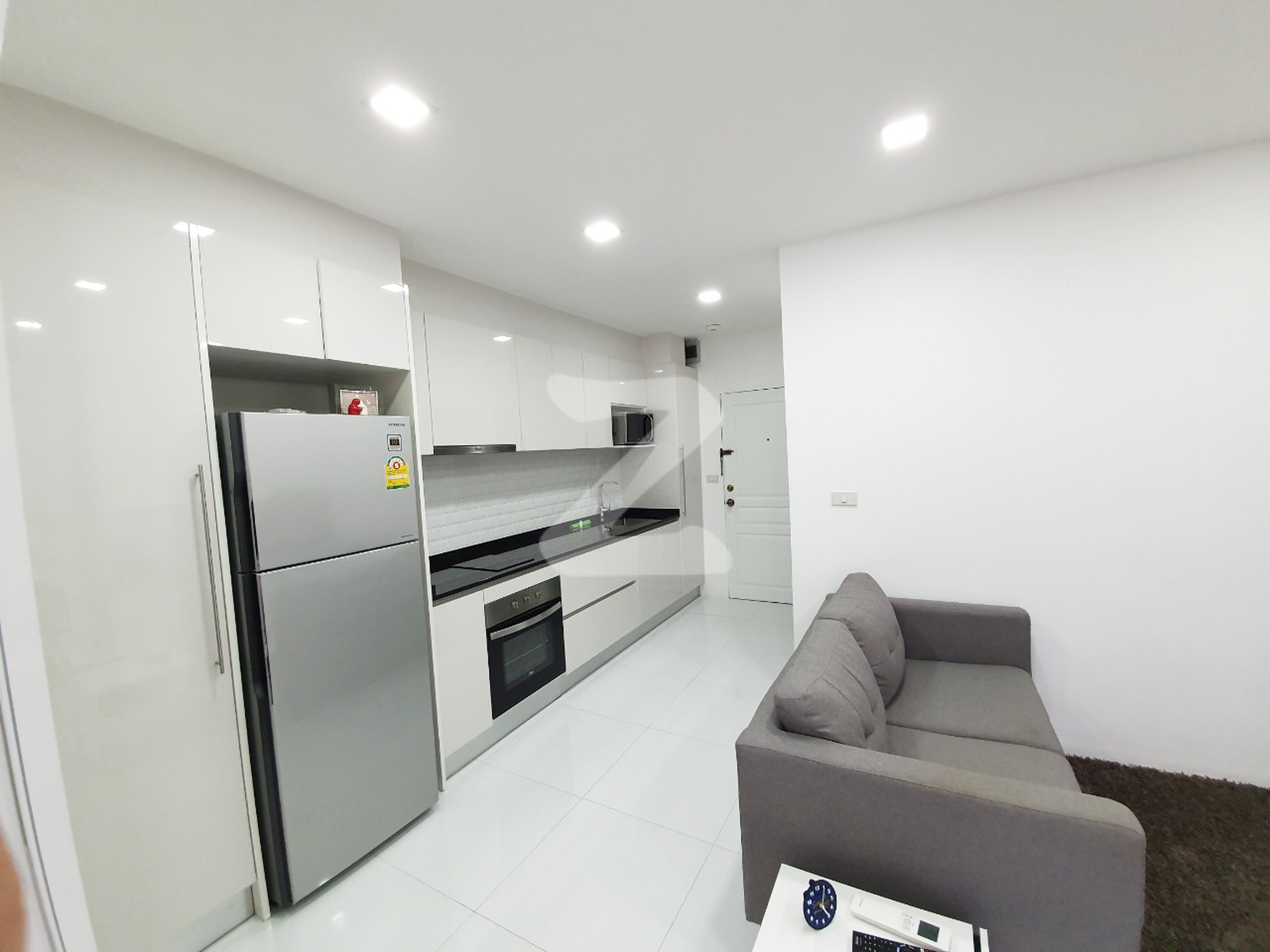 15,000 บาท ให้เช่าคอนโดใกล้ MRT สุขุมวิท ไพรม์ สวีท (Prime Suites) ชั้น 8 เจ้าของโพสเอง : เจ้าของให้เช่าเอง
