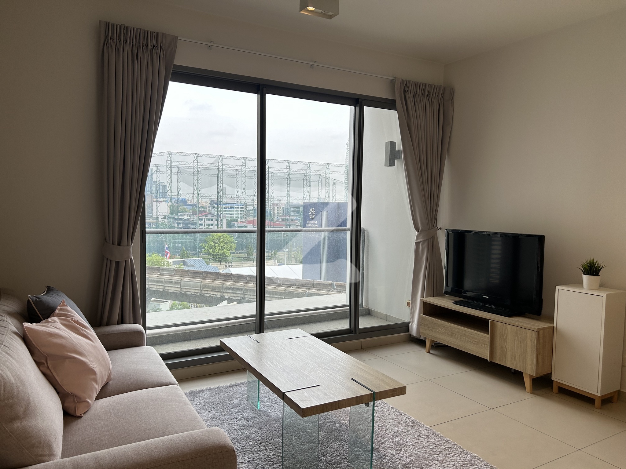 ขายคอนโดติด BTS เอกมัย เดอะ ลอฟท์ เอกมัย(The Lofts Ekkamai)สร้างโดยบริษัทฤทธา Ritta : เจ้าของขายเอง