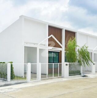 เออร์บาโน่ อมตะ-พานทอง Urbano Amata-Panthong