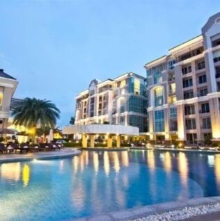 แอล เค เลเจินด์ คอนโดมิเนียม LK Legend Condominium