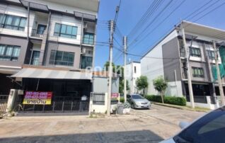 ขายโฮมออฟฟิศ ทาวน์โฮมพร้อมอยู่หลังมุม สุดคุ้มที่ Casa City วงแหวน-ลำลูกกา คลอง 5 : โดยนายหน้า/ตัวแทน