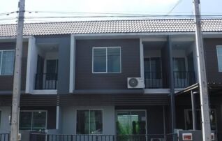 ทรัพย์สถาบันโดย GHB ทาวน์เฮาส์ เดอะ คัลเลอร์ส รังสิต-คลอง 4 (The Colors Rangsit-Klong 4)