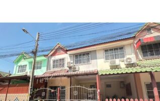 ทรัพย์สถาบันโดย GHB ทาวน์เฮาส์ มณีแก้ว