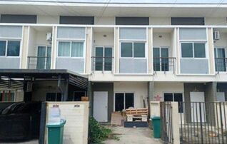 ทรัพย์สถาบันโดย GHB ทาวน์เฮาส์ วิลเลจ@พาร์ค (Baan Suan Thana Garden)