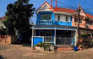ทรัพย์สถาบันโดย GHB ทาวน์เฮาส์ ตะวันงาม