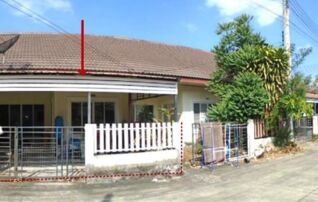 ทรัพย์สถาบันโดย GHB ทาวน์เฮาส์ 9999 วิลเลจ (9999 Village)