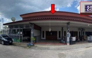 ทรัพย์สถาบันโดย GHB ทาวน์เฮาส์ กำนันพร